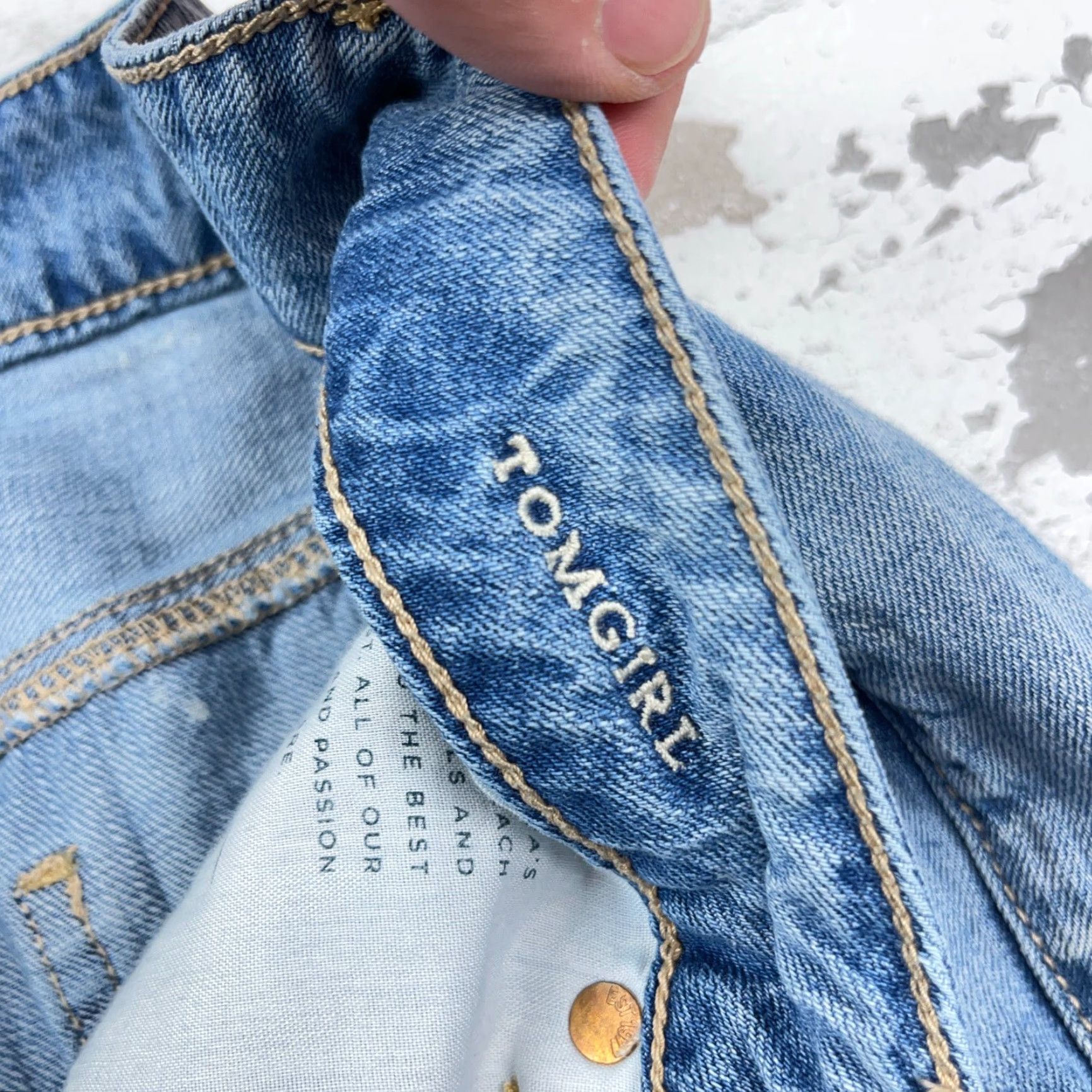 American Eagle Outfitters American Eagle Jeans Women 6 Tomgirl Baggy Button Fly Distressed Ripped Holey Destroyed Jeans Size 28" / US 6 / IT 42 - 5 Thumbnail