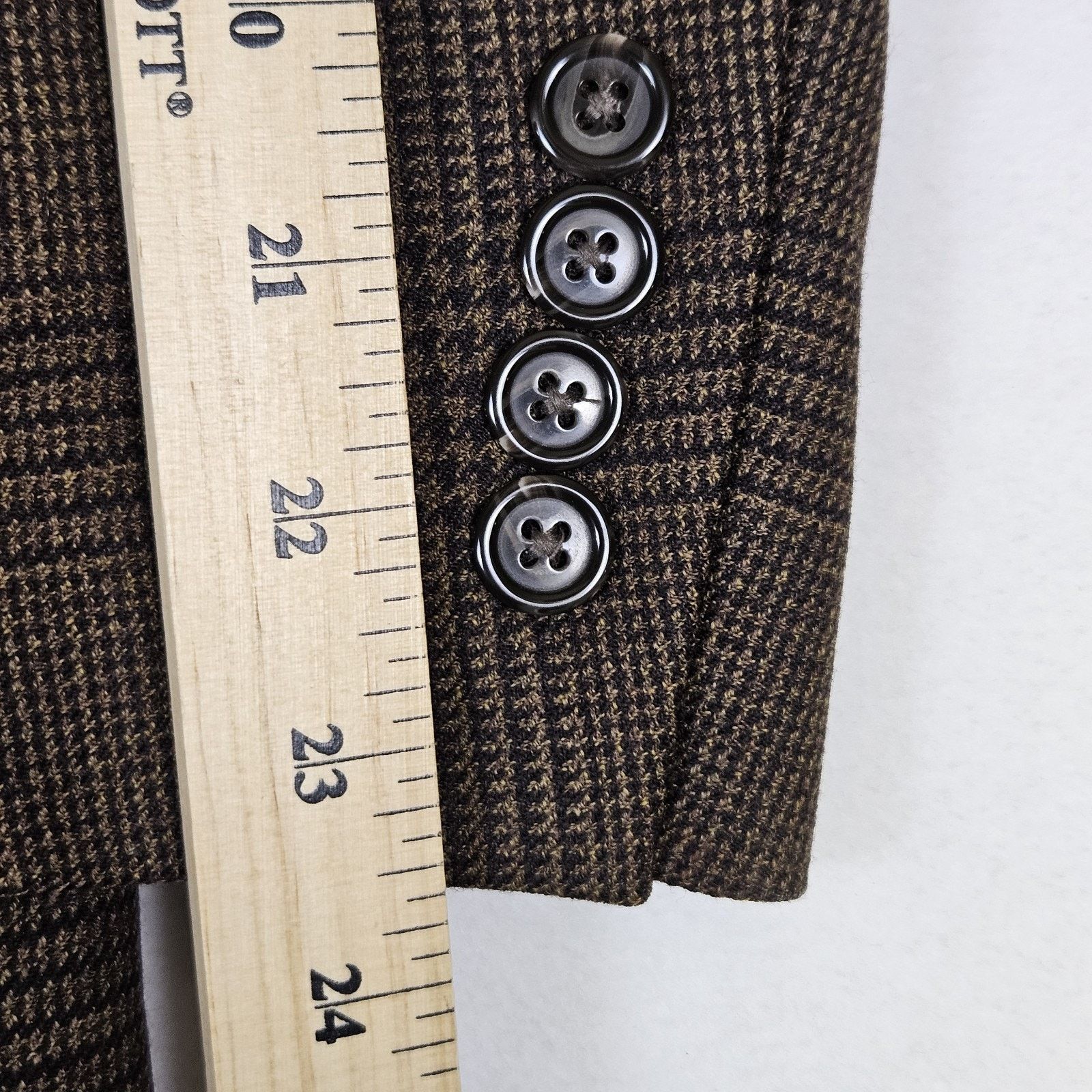 Jos. A. Bank Jos A Bank Blazer Men 40S Windowpane Plaid Jacket Size 40S - 16 Thumbnail