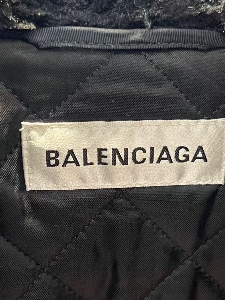 Balenciaga Balenciaga size 34 Teddy Fur Jacket Full of Print Size S / US 4 / IT 40 - 6 Thumbnail