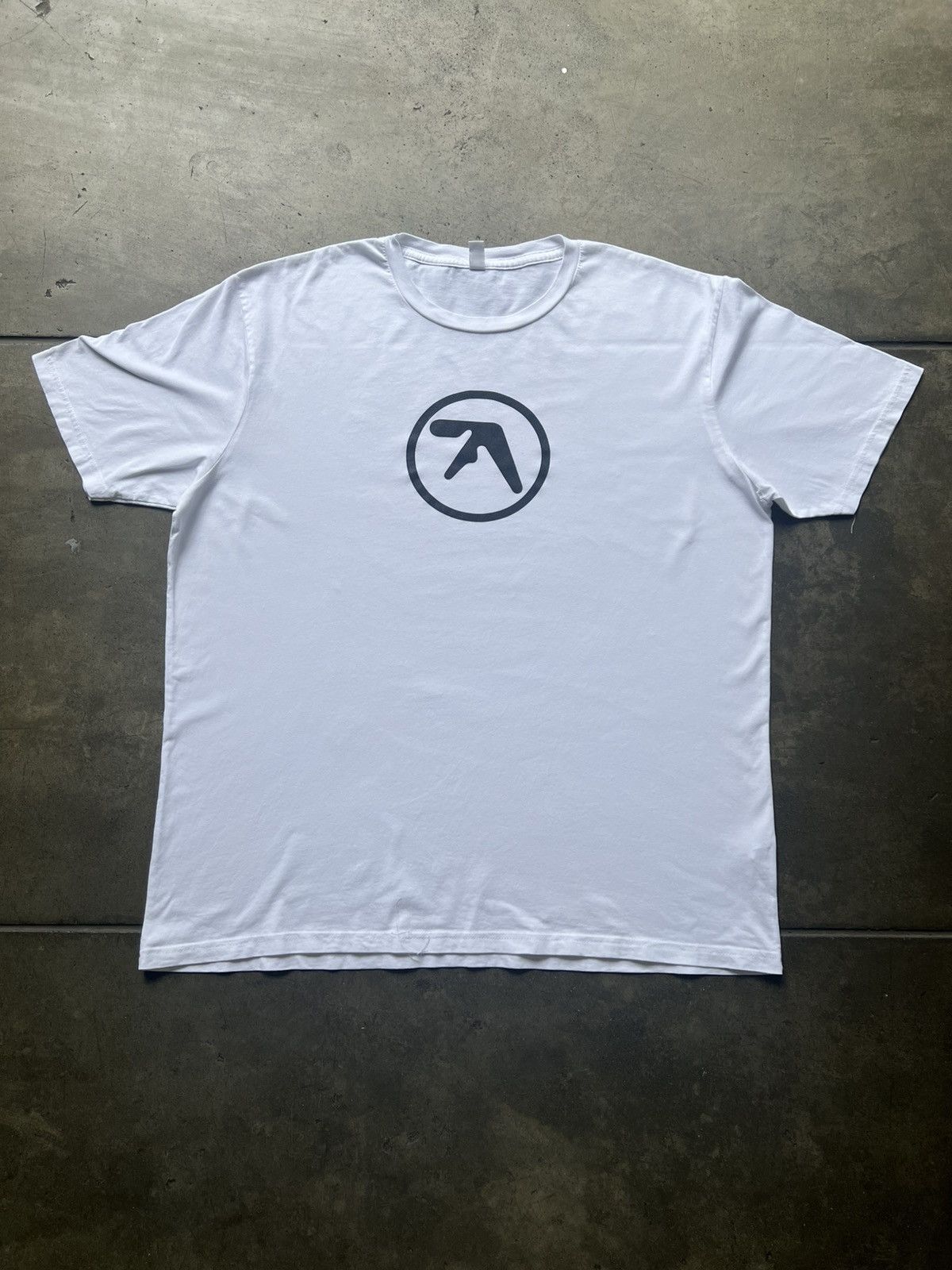 Band Tees × Rap Tees × Vintage VTG 2018 Aphex Twin Logo Tee Shirt Bjork Nirvana Sonic Youth Size US XL / EU 56 / 4 - 2 Thumbnail