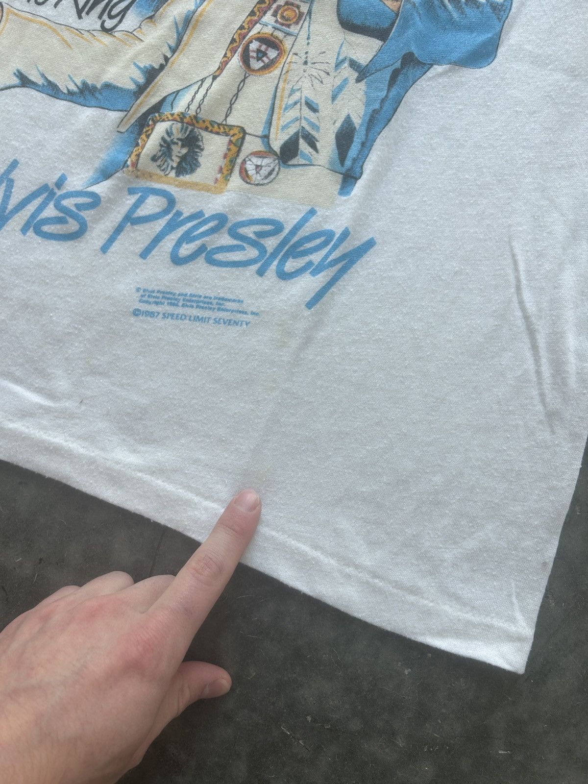 Vintage Vintage 1987 Elvis Graphic Tee Single Stitch Paper Thin Size US S / EU 44-46 / 1 - 9 Thumbnail