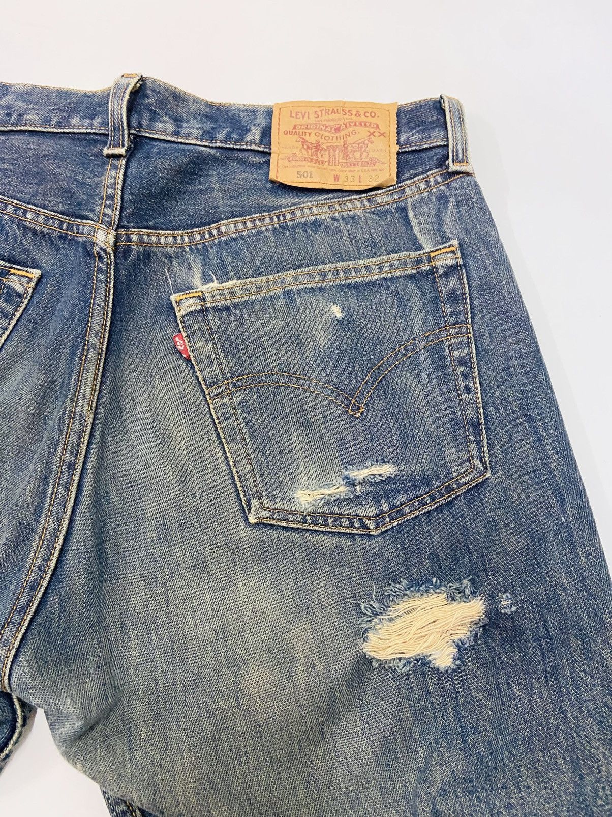 Levi's LEVI'S 501 DISTRESSED JEANS Size US 33 - 5 Thumbnail