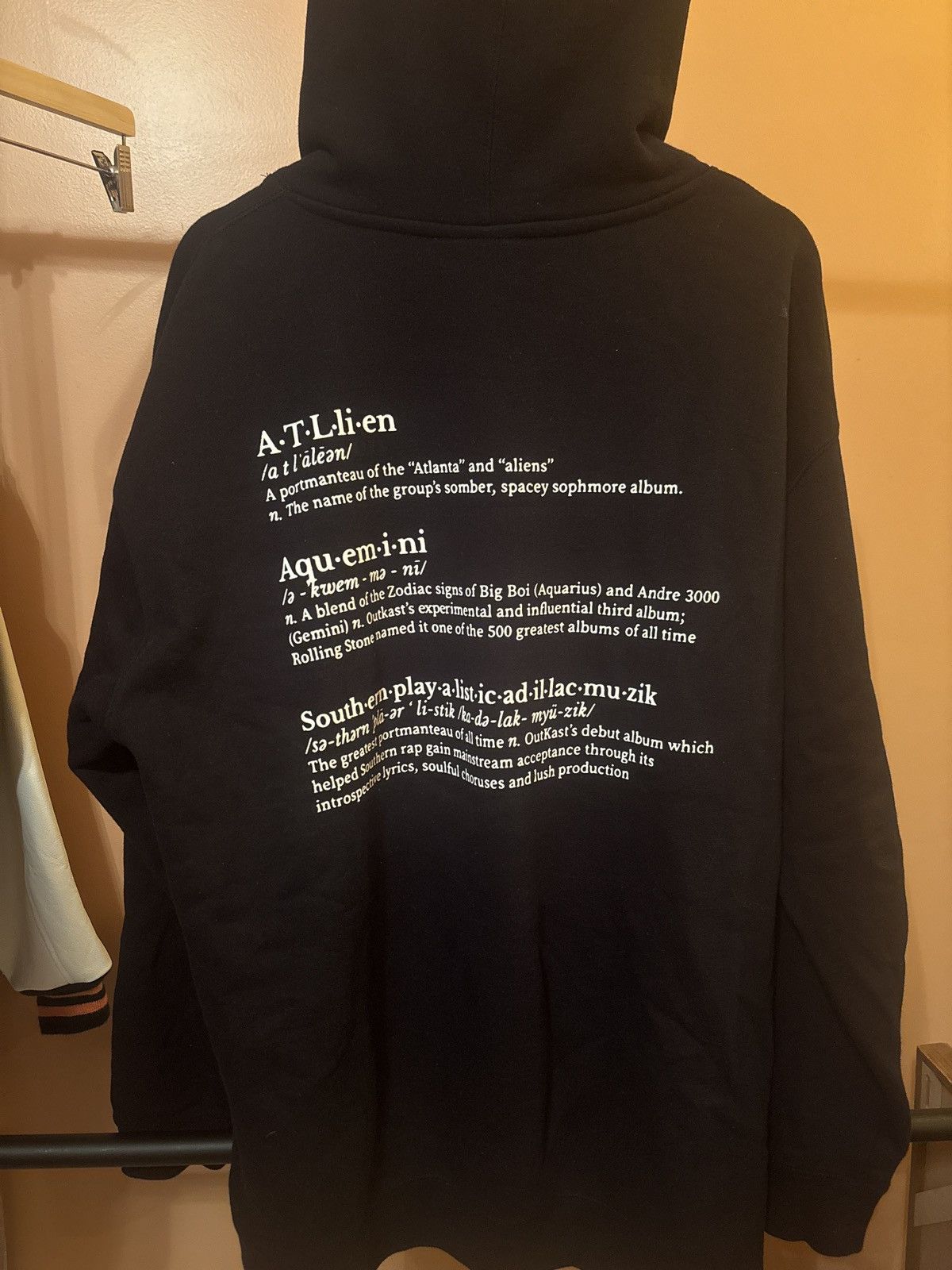 Outkast × Pleasures Pleasures x Outkast Size US XL / EU 56 / 4 - 2 Thumbnail