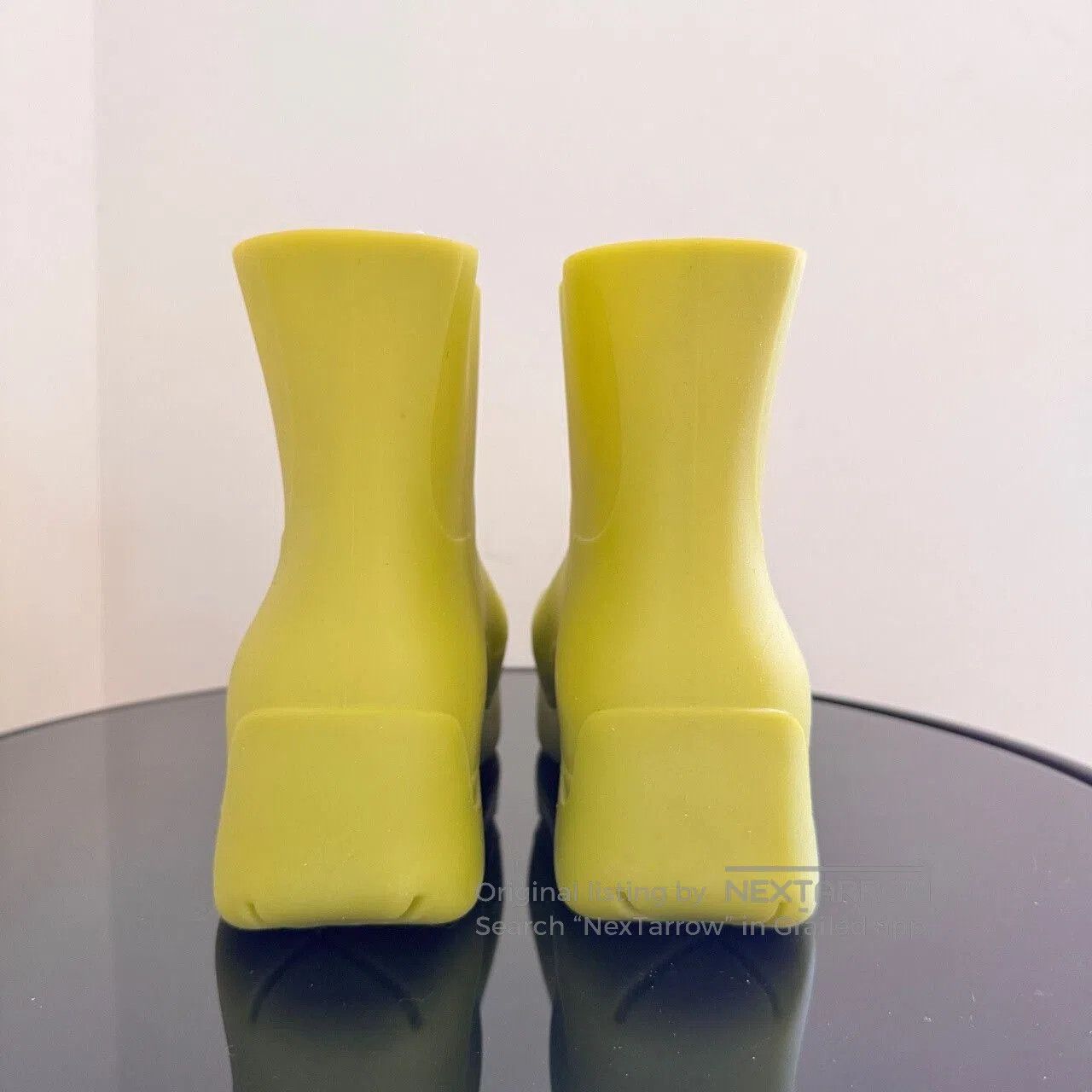 Bottega Veneta Bottega Veneta Classic Yellow Green Rain Boots. Size US 9 / EU 42 - 5 Thumbnail