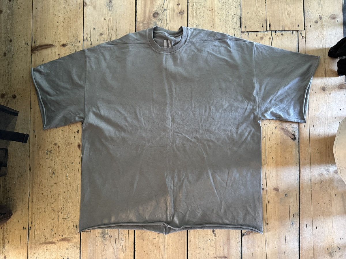 Rick Owens Heavy cotton Tommy tee in Dust Size US XXL / EU 58 / 5 - 1 Thumbnail