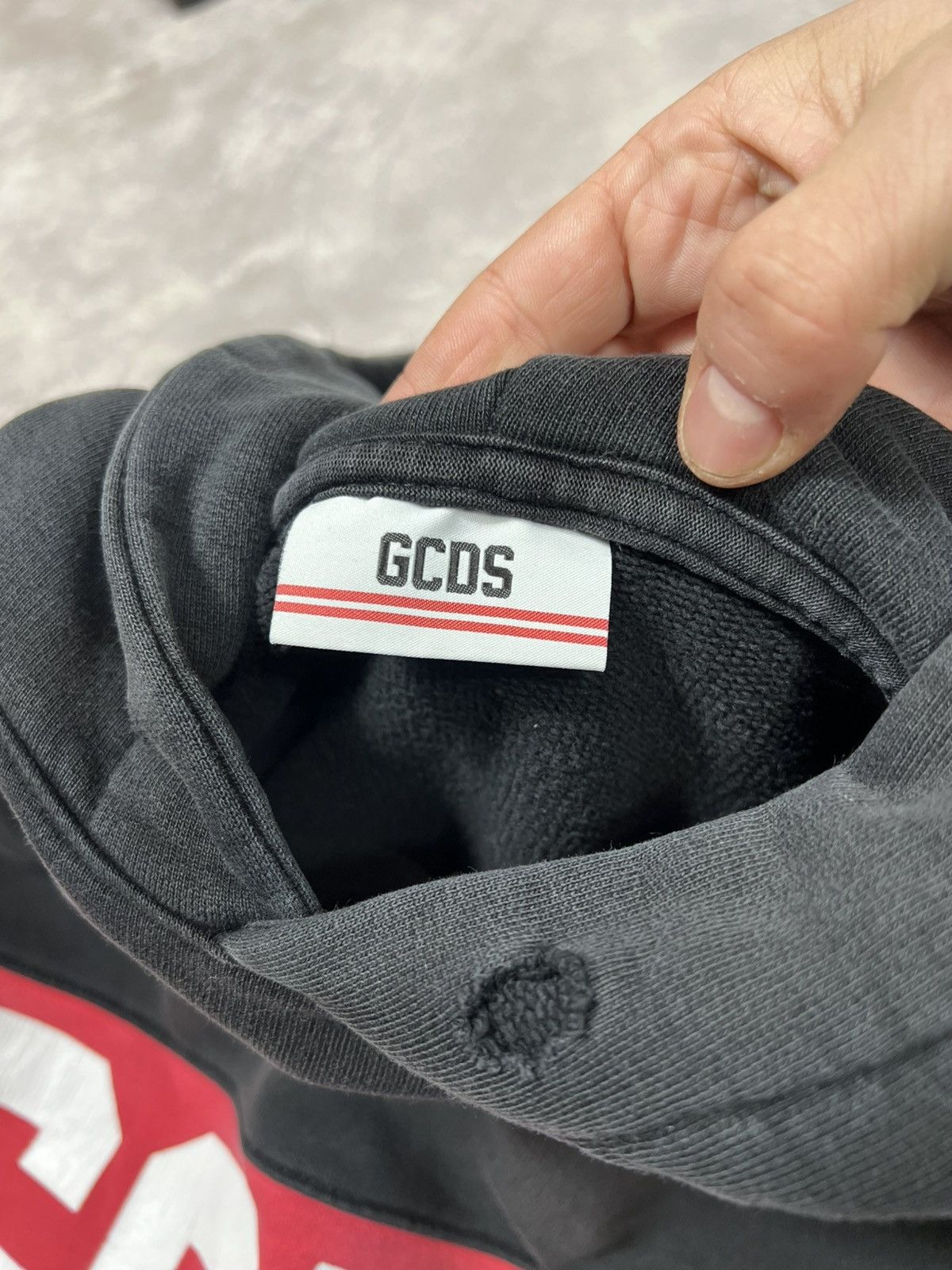 GCDS Vintage GCDS Distressed Baggy Hoodie Size US M / EU 48-50 / 2 - 8 Thumbnail