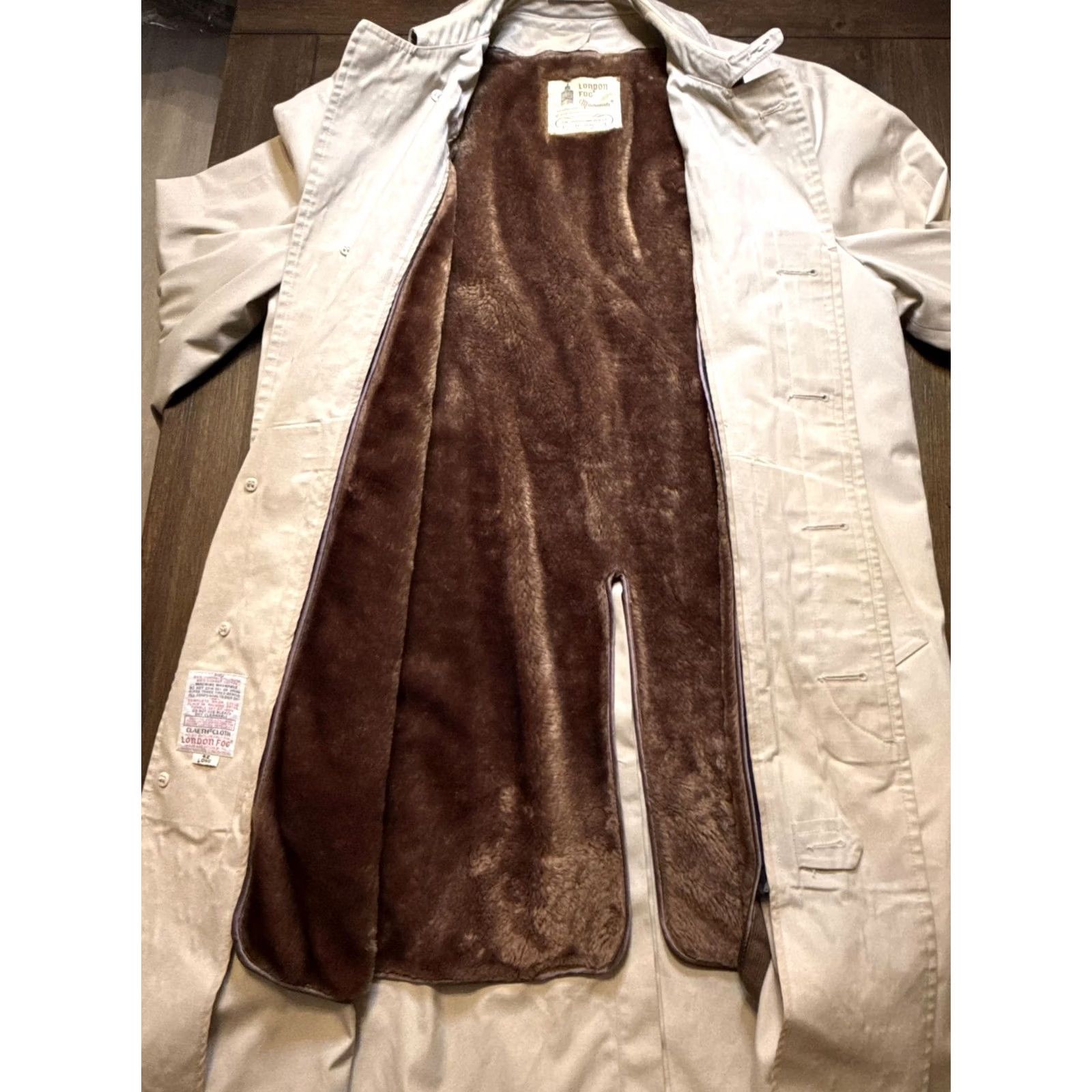 London Fog VINTAGE London Fog Maincoats Rain Coat Coat 42 Long Beige Zip Out Plush Liner Claeth Men Sons Girls? Size US XS / EU 42 / 0 - 7 Thumbnail