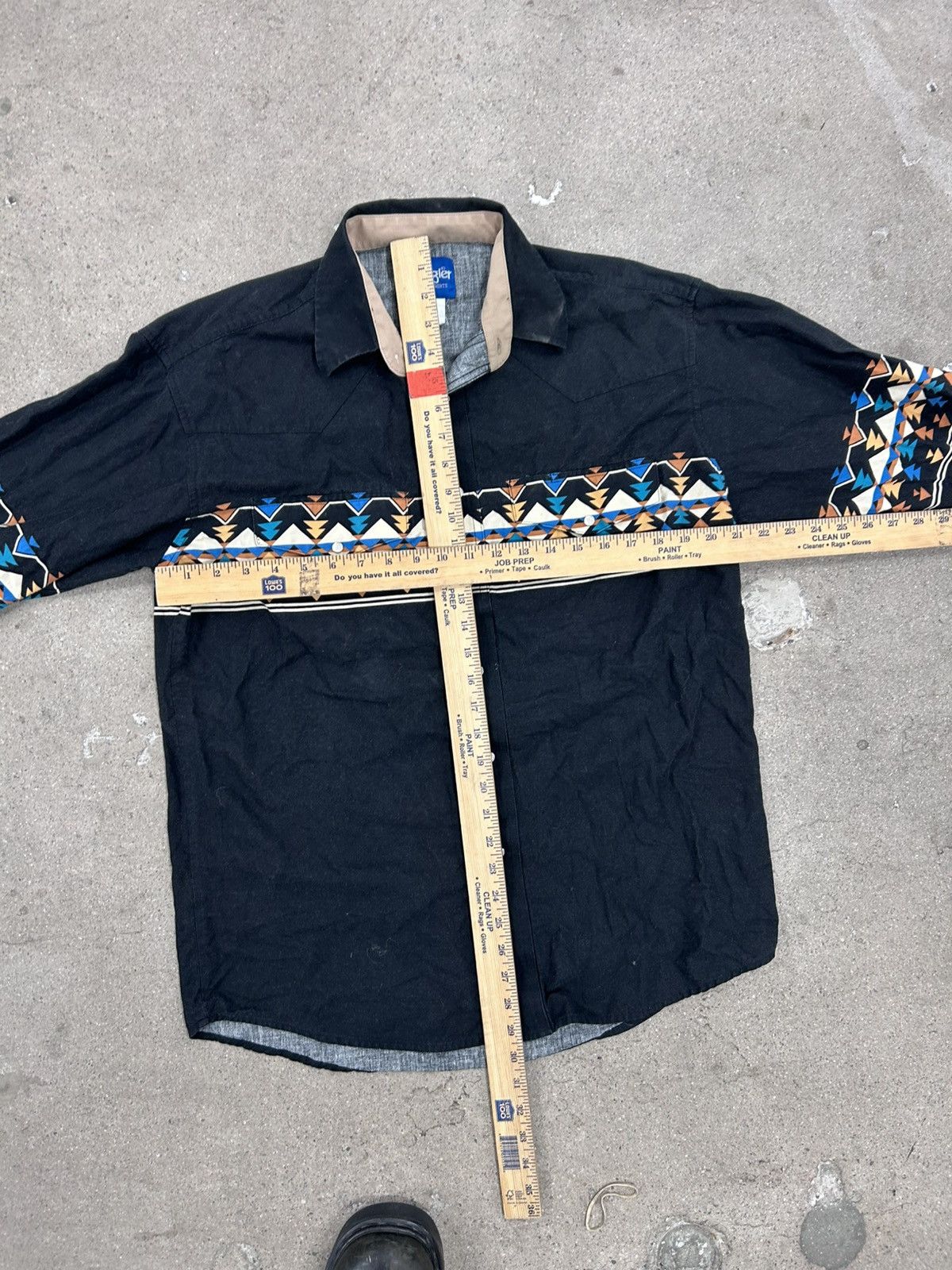 Vintage VTG Wrangler Aztec Pearl Snap Black Western Men's Size L Size US XL / EU 56 / 4 - 5 Thumbnail