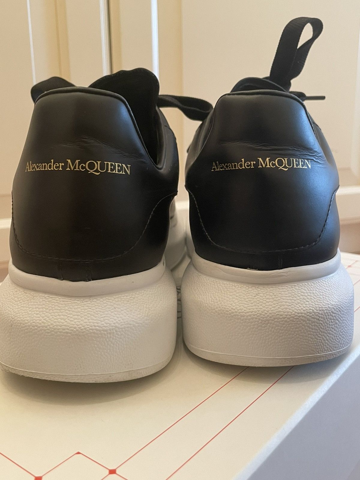 Alexander McQueen Alexander McQueen Men’s Oversized Sneaker in Black Size US 11 / EU 44 - 2 Thumbnail