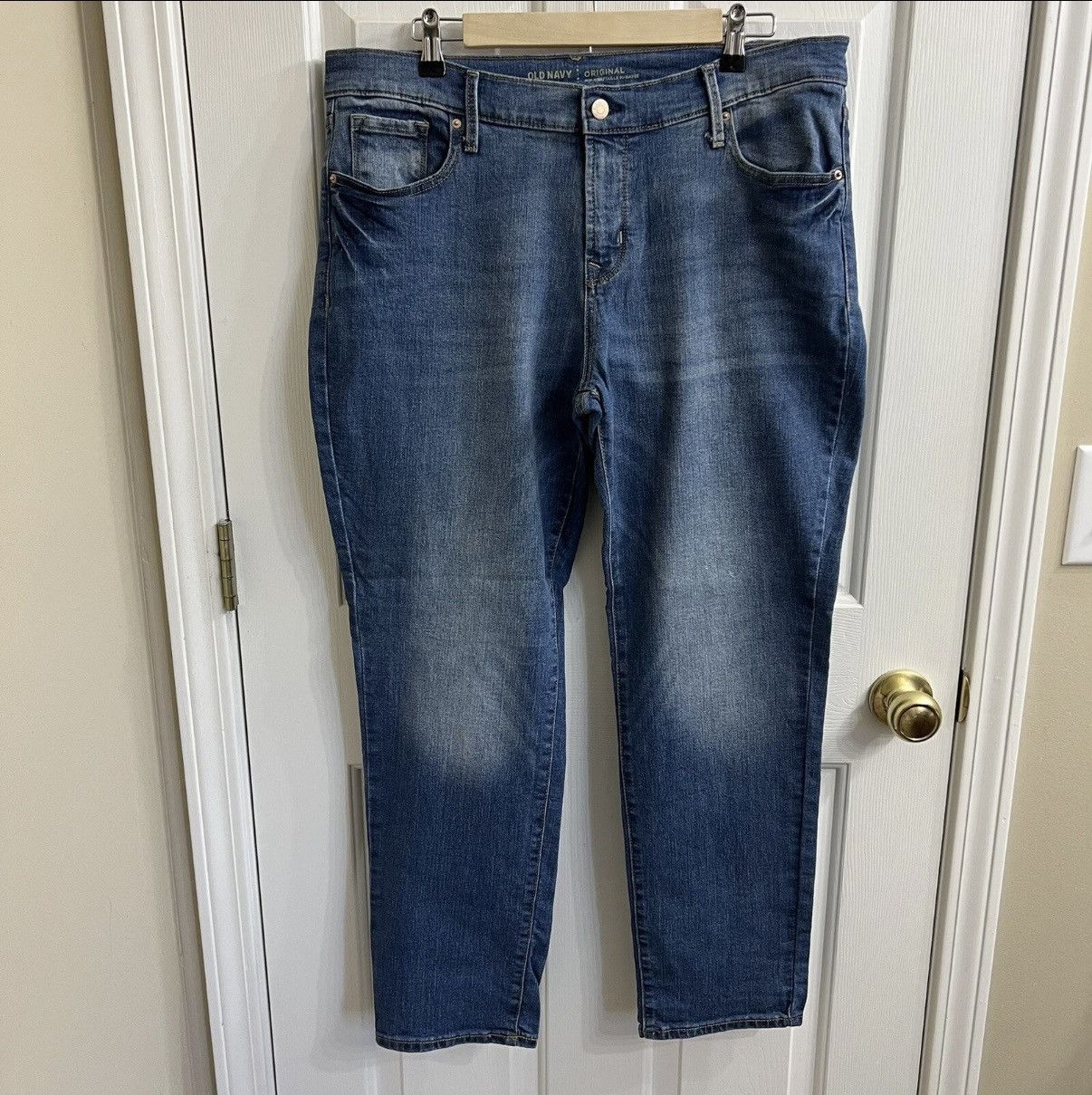 Old Navy Old Navy Jeans Women Size 14 Short 36x29 Blue Medium Wash Size 36" / US 14 / IT 50 - 1 Thumbnail