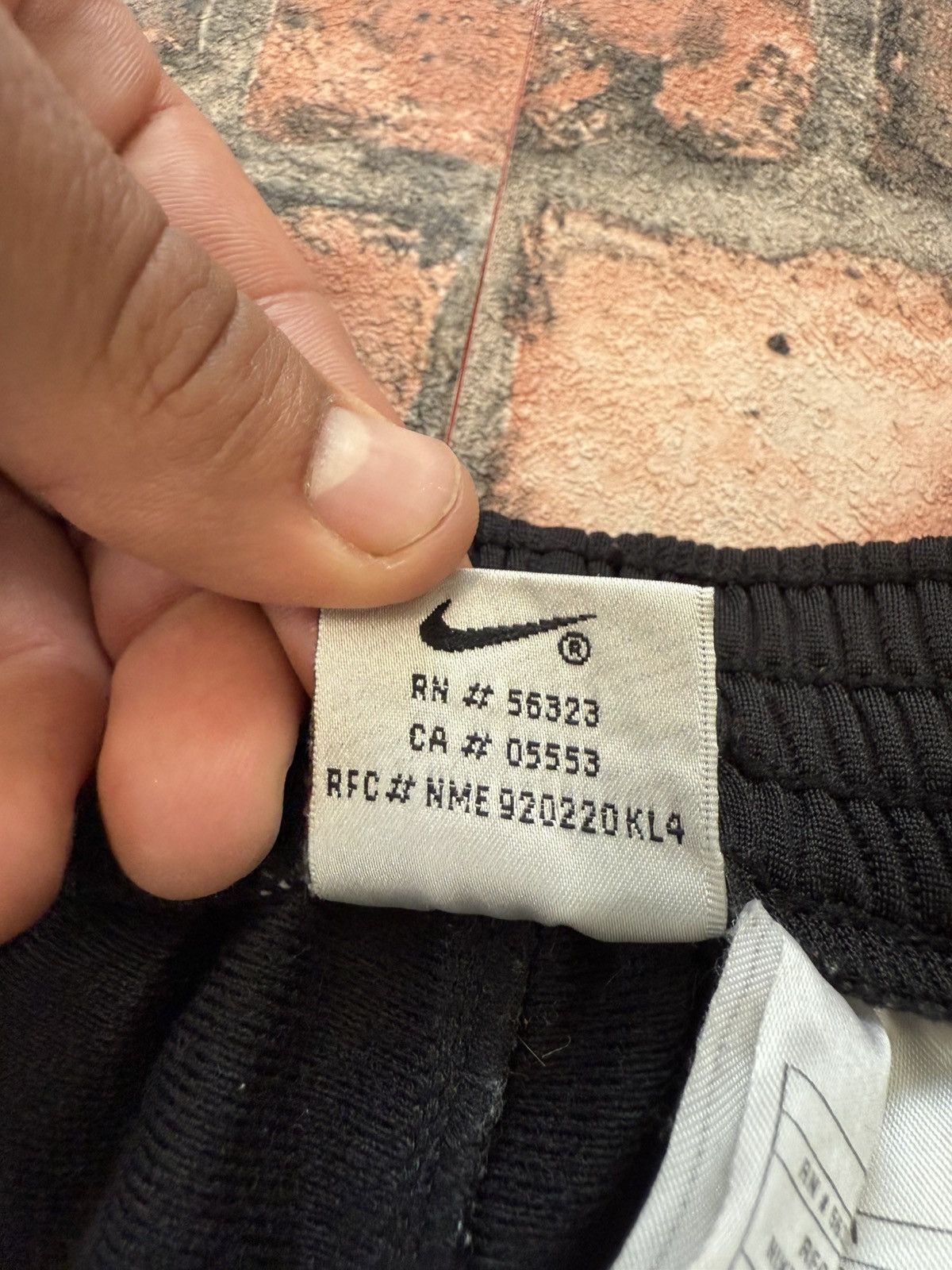 Nike 90’s NIKE RARE SWOOSH LOGO RETRO Y2K VINTAGE NYLON PANTS Size US 34 / EU 50 - 7 Thumbnail