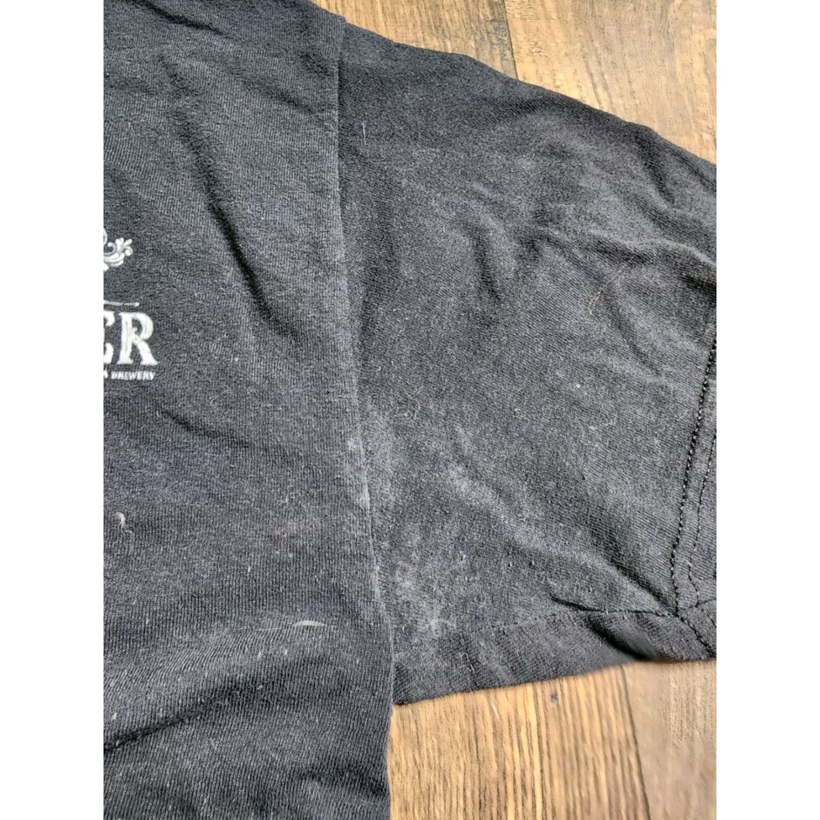 Jerzees VINTAGE Jerzees T-Shirt Shirt Unisex Adults M Black Beer Brewery Distressed Crew Neck Graphic Tee 100% Cotton Slim Mens Womens Size US M / EU 48-50 / 2 - 5 Thumbnail