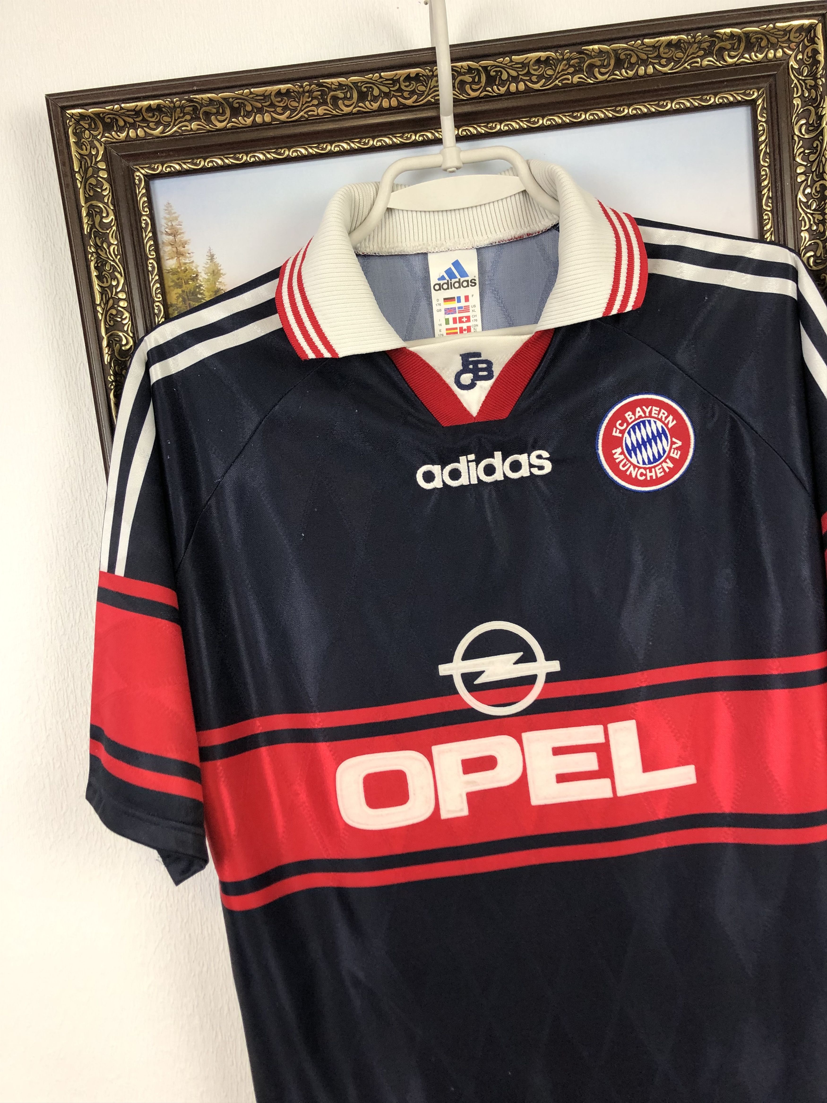 Adidas Bayern Munich football shirt 1997 #9 Elber Adidas Jersey Size US S / EU 44-46 / 1 - 5 Thumbnail