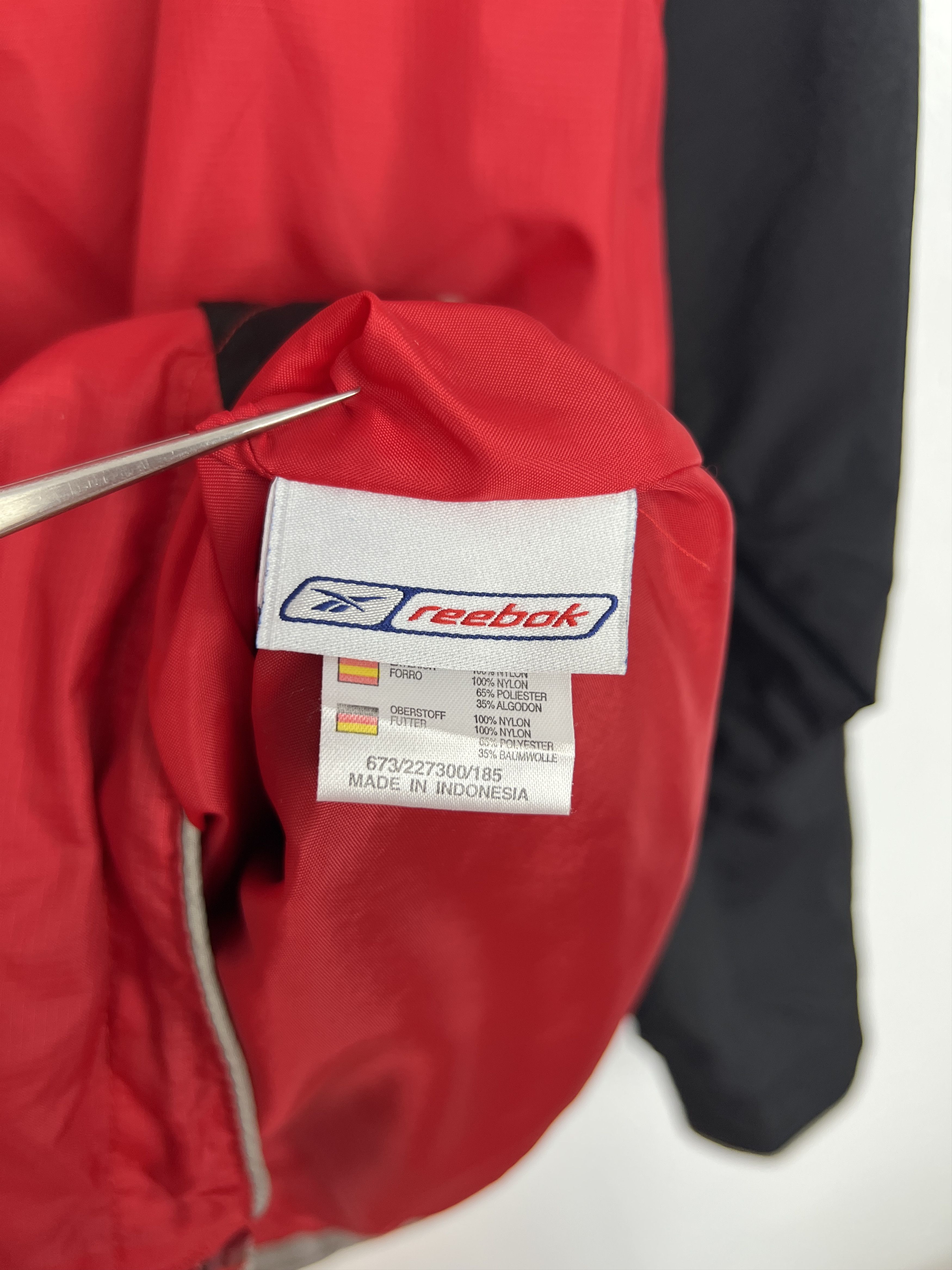 Reebok Vintage Reebok Liverpool Football Jacket Soccer Track Top Size US M / EU 48-50 / 2 - 7 Thumbnail