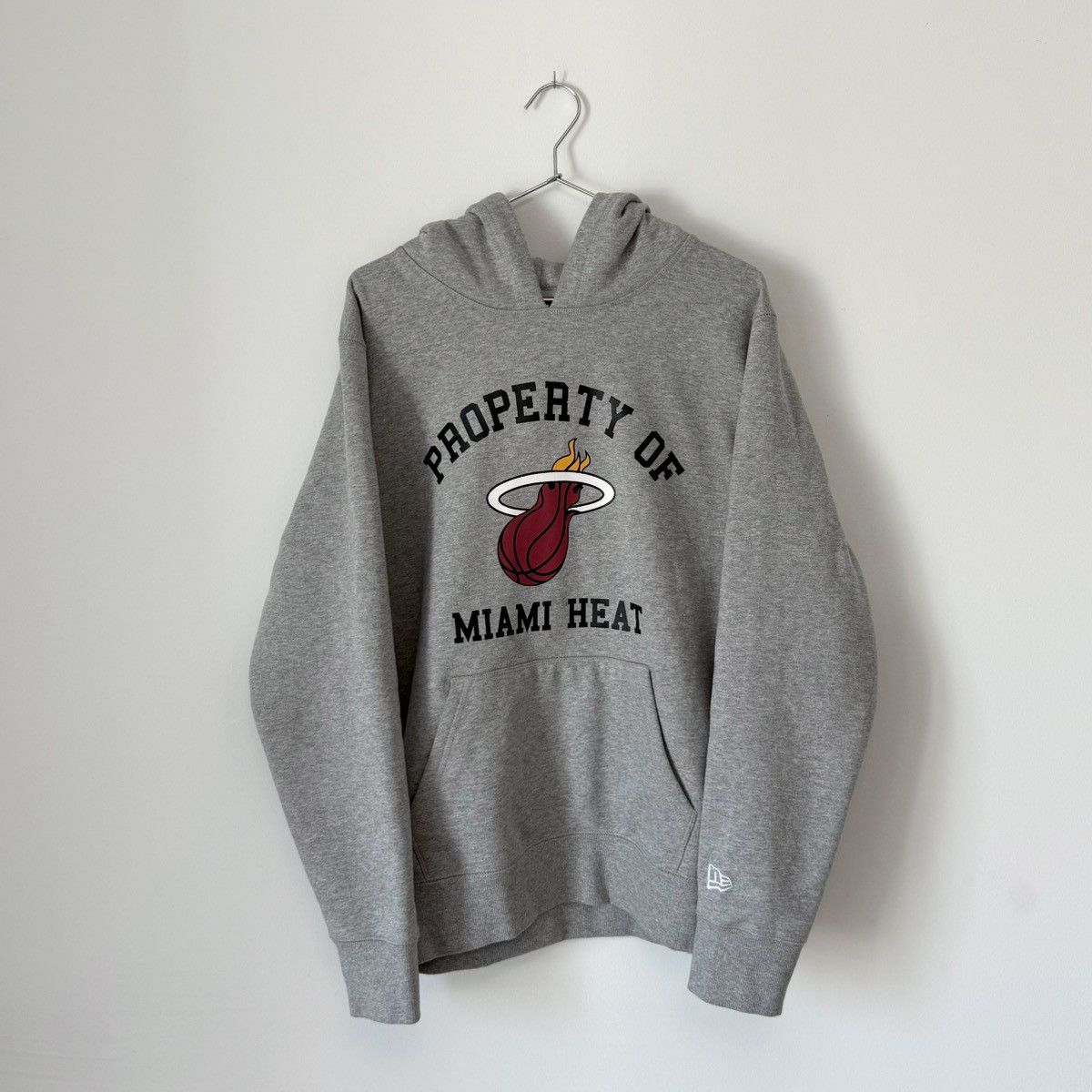 Eric Emanuel × New Era Eric Emanuel x New Era NBA Miami Heat Hoodie Grey Size US M / EU 48-50 / 2 - 2 Thumbnail
