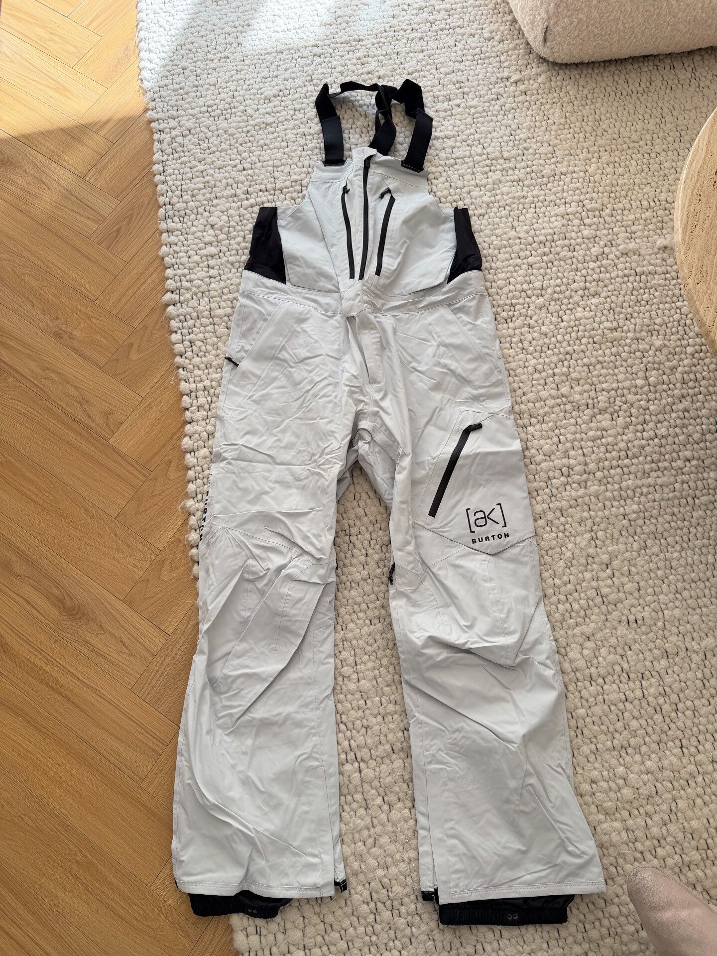 Burton burton 2L AK cyclic bib snow pants Size US 34 / EU 50 - 1 Thumbnail