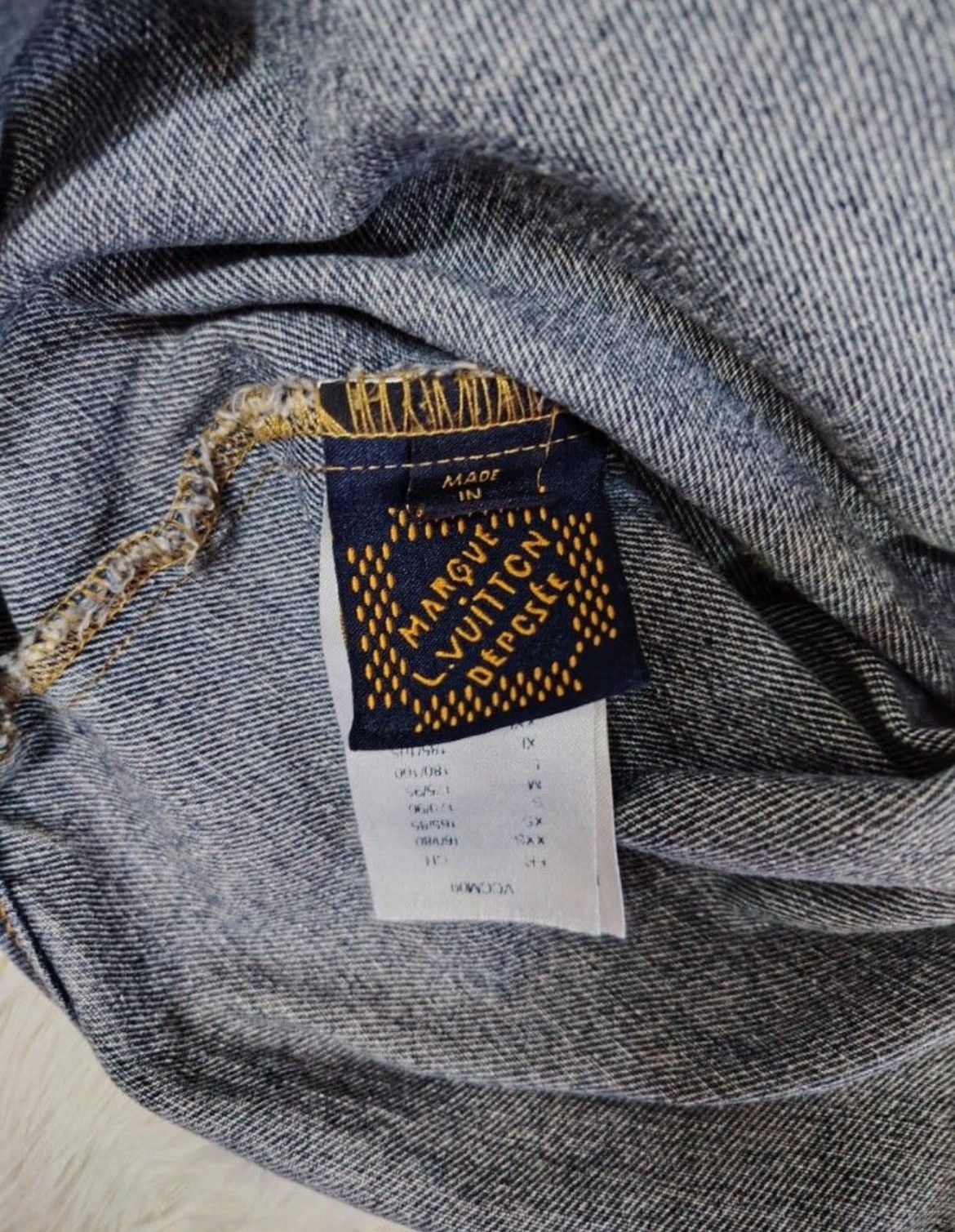 Louis Vuitton Authentic Louis Vuitton Denim Shirt Size US L / EU 52-54 / 3 - 5 Thumbnail