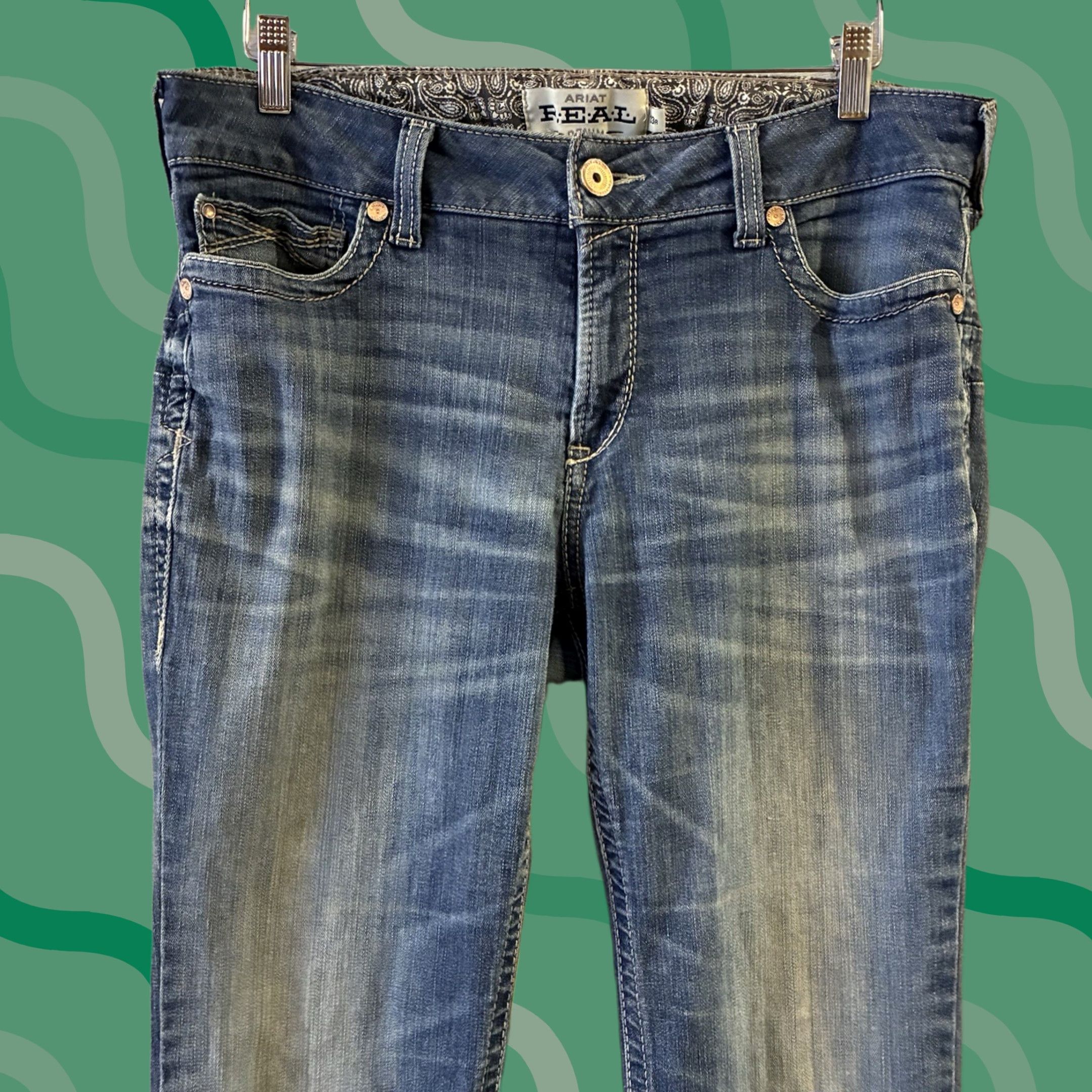 Ariat Ariat Jeans Boots Cut 33R Denim Blue Medium Wash 5-Pocket Regular Inseam 31 Jeans Women Mens (31) Size 24" / US 00 / IT 34 - 1 Thumbnail