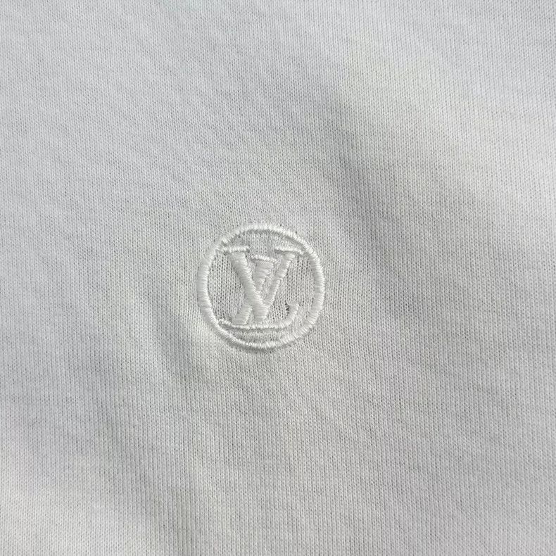 Louis Vuitton Louis Vuitton White embroidered logo short sleeve T-shirt 2 Size US L / EU 52-54 / 3 - 7 Thumbnail