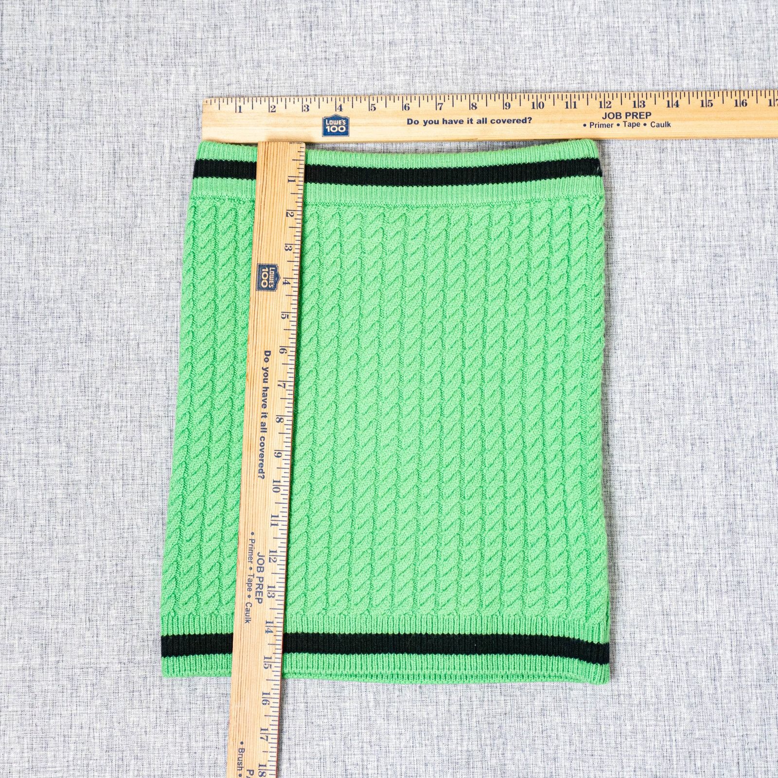Alice + Olivia Alice + Olivia Ingrid Cable Knit Mini Skirt in Garden Green Size 25" / US 0 / IT 36 - 8 Thumbnail