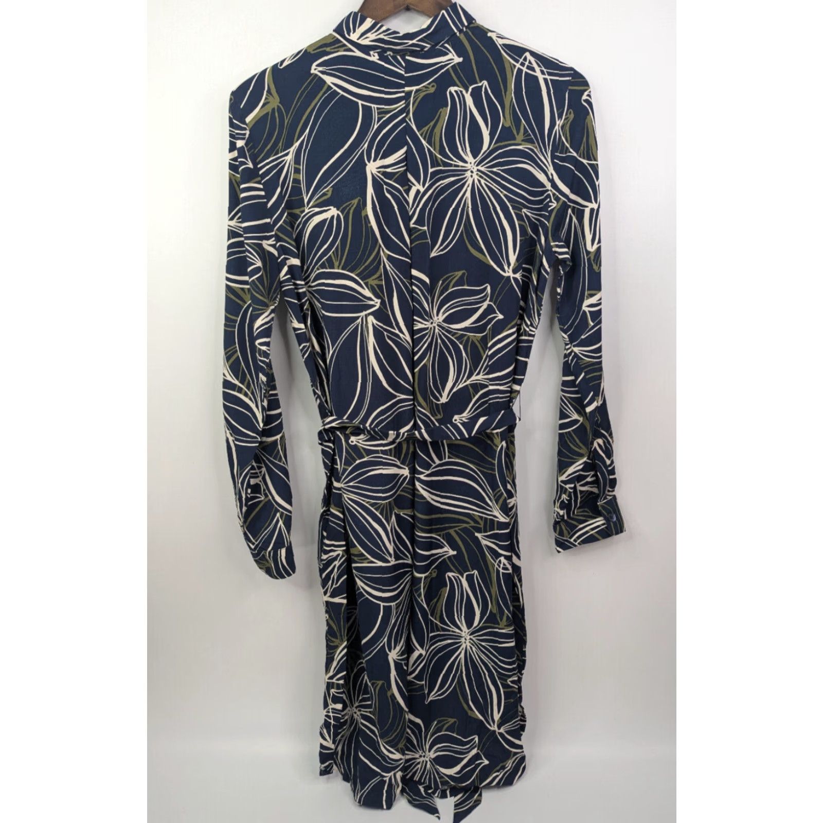 Ann Taylor Ann Taylor Dress Womens M Blue Floral Long Sleeve Button Front Belted Career Size M / US 6-8 / IT 42-44 - 4 Thumbnail
