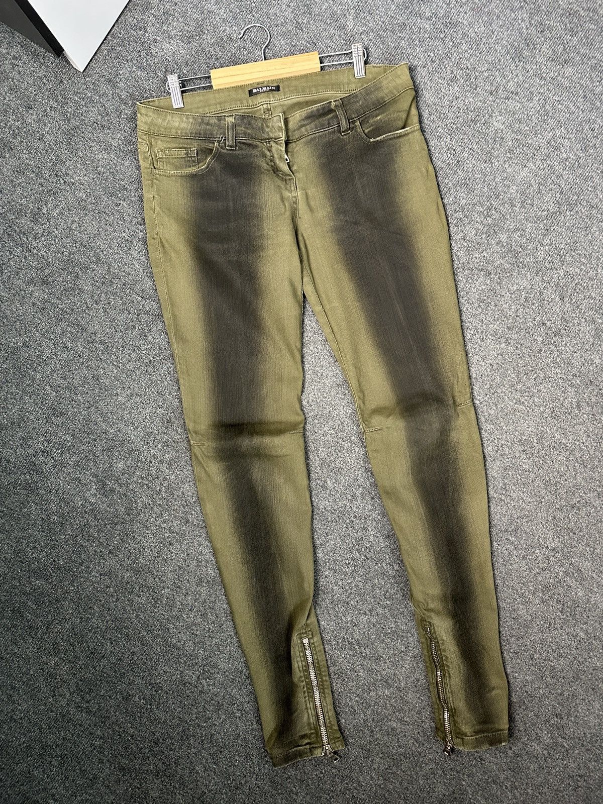 Balmain BALMAIN Paris Ankle Zip Biker Jeans Oil Wash Pants size 44 Size 30" / US 8 / IT 44 - 14 Thumbnail