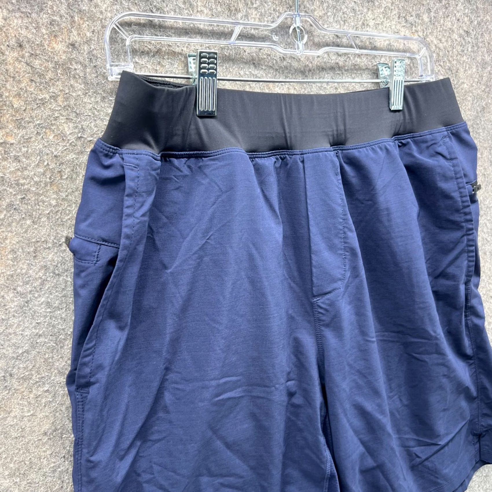 Fabletics Fabletics Shorts Men L Blue Athletic Training Gym Running Franchise Lined Shorts Size US 33 - 5 Thumbnail