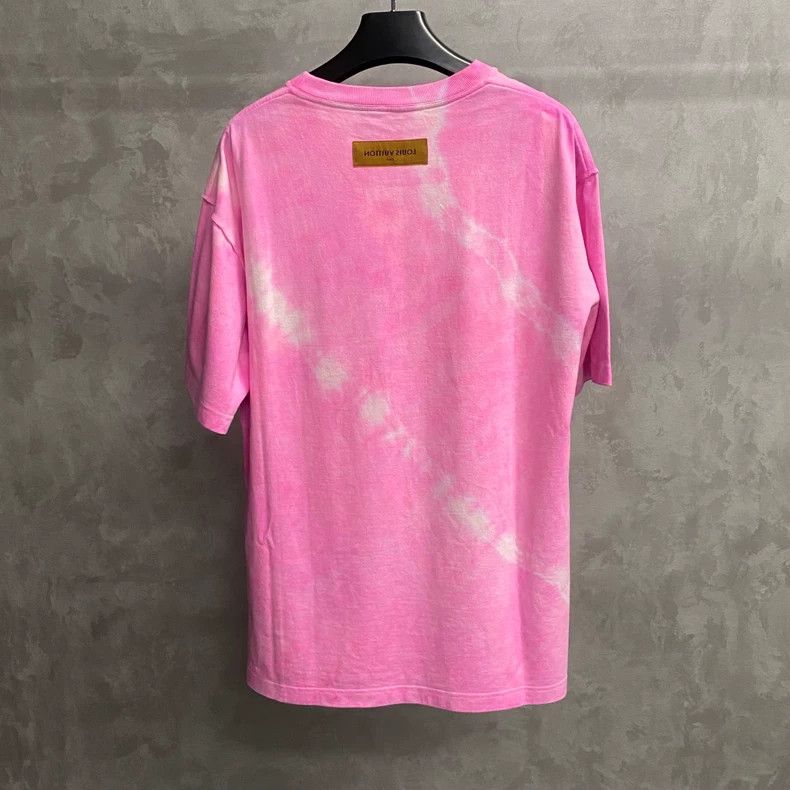 Louis Vuitton Louis Vuitton Pink tie-dye metallic logo short sleeve Size US XXL / EU 58 / 5 - 2 Thumbnail