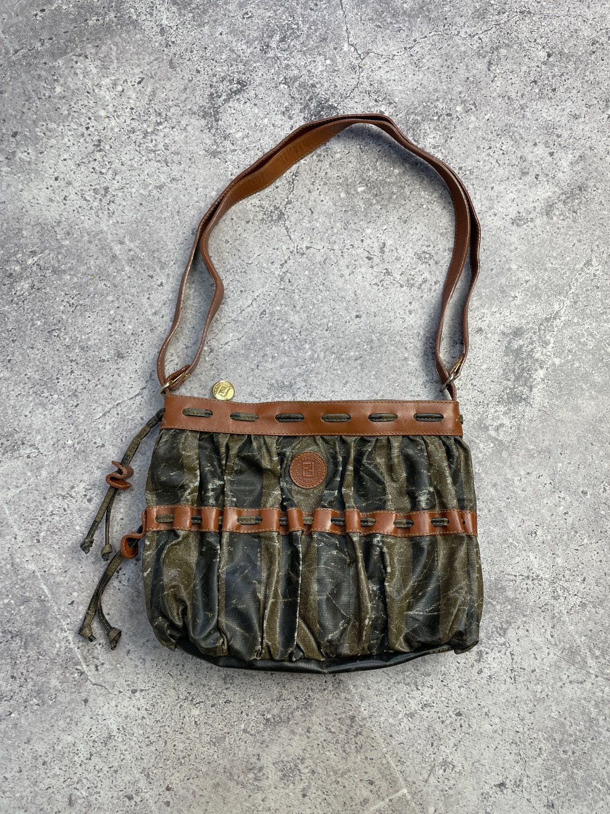 Fendi Fendi Vintage Brown Leather Shoulder Bag Size ONE SIZE - 3 Thumbnail