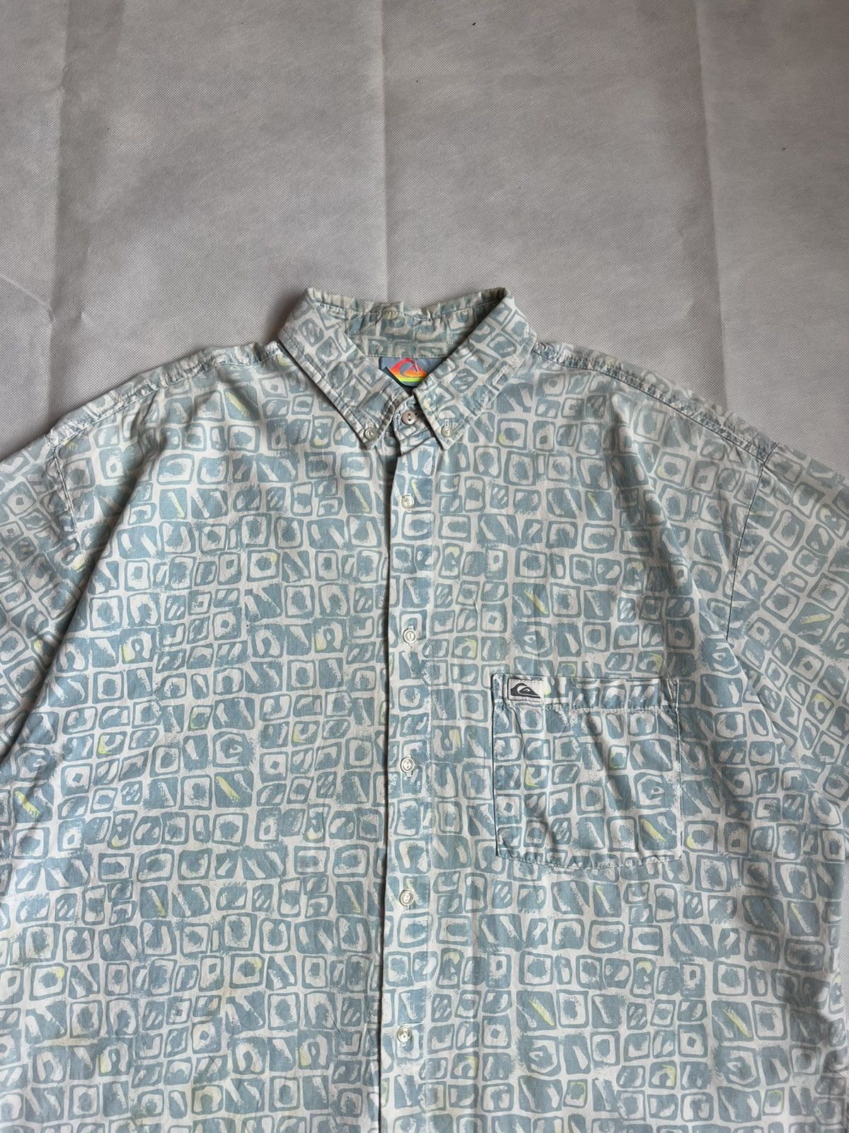 Quiksilver Vintage 90s Quiksilver Overprint Hawaiian Button Up Size US L / EU 52-54 / 3 - 8 Thumbnail