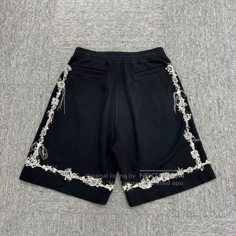 Givenchy Givenchy size L Chain Decorated Printed Shorts Size US 27 - 5 Thumbnail