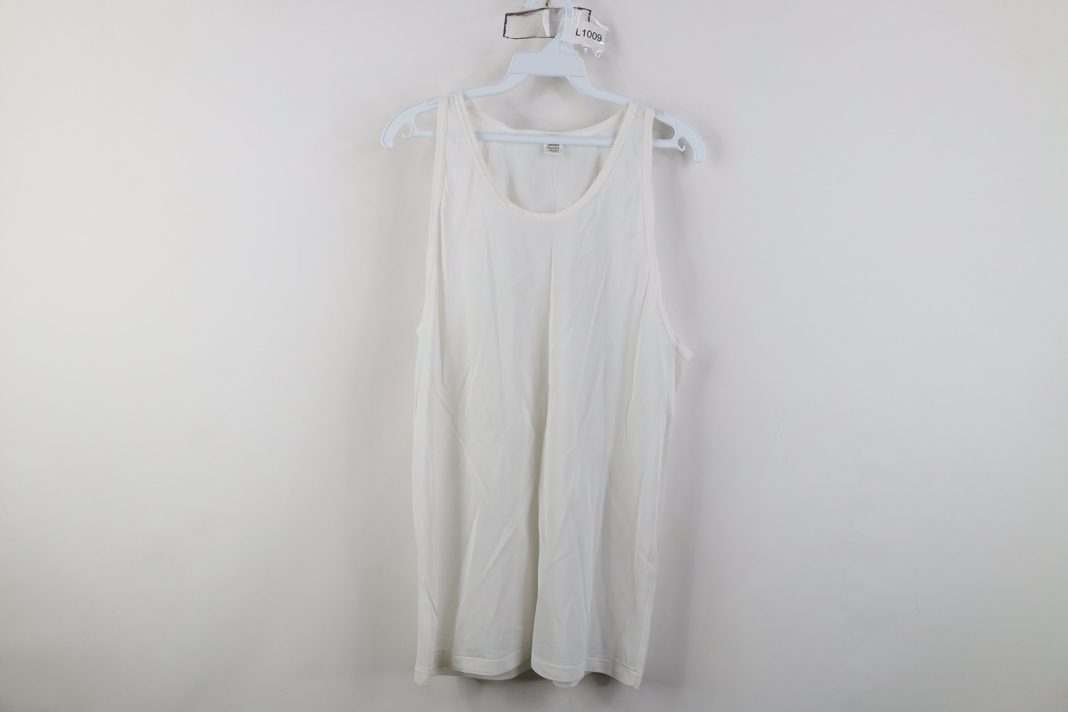 Vintage Vintage 70s Streetwear Tank Top T-Shirt White Nylon USA Size US L / EU 52-54 / 3 - 1 Thumbnail
