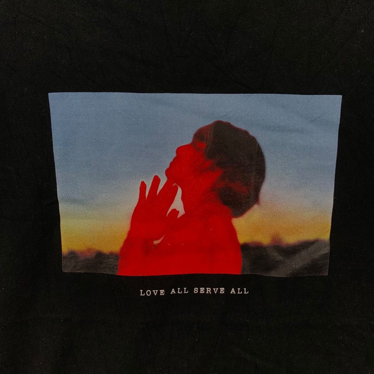 Vintage HEHN RECORDS Love All Serve All Sunset Portrait Tee Shirt Size US XL / EU 56 / 4 - 3 Thumbnail