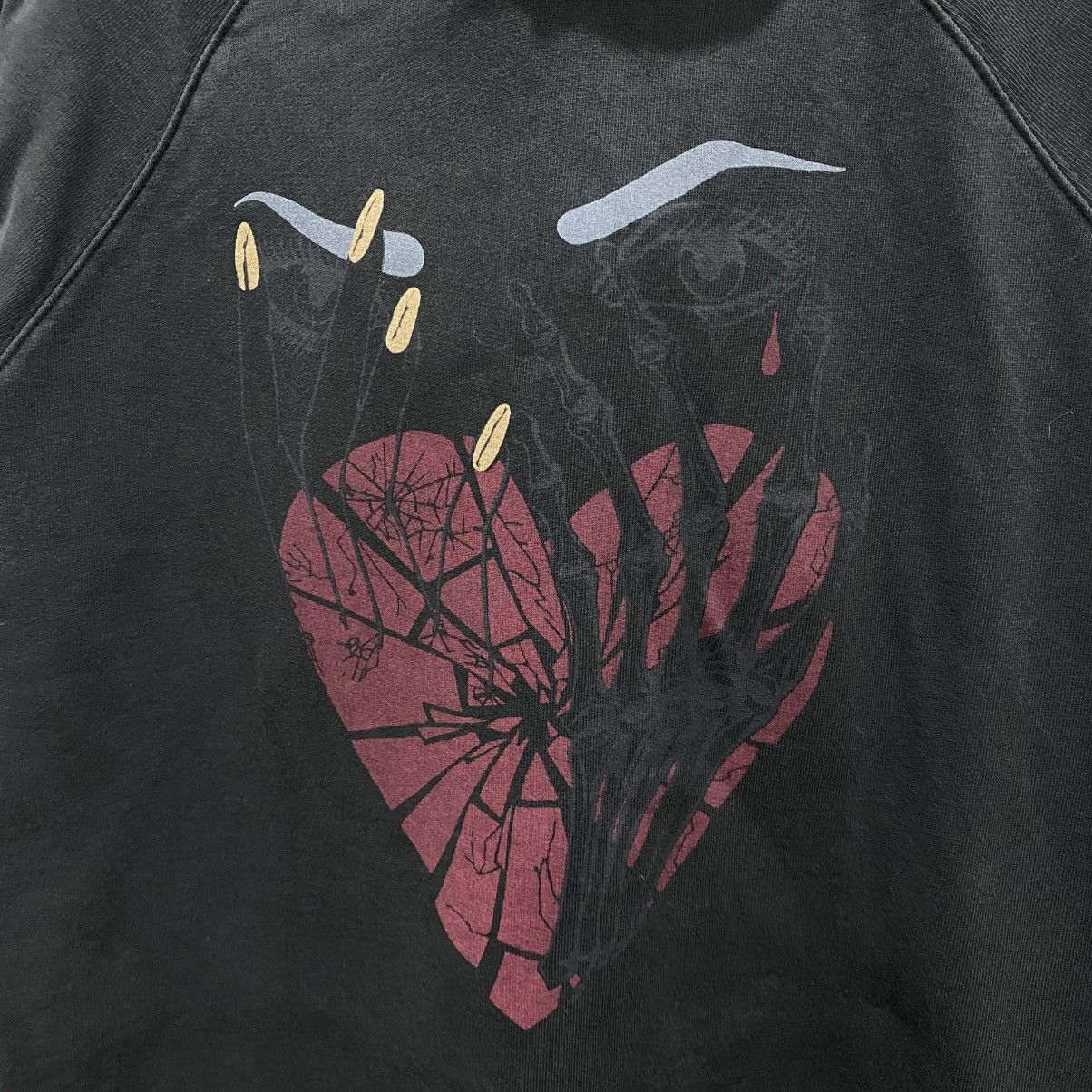 Allsaints AllSaints Shy Ivy Cropped Heart Graphic Hoodie - Black Size US M / EU 48-50 / 2 - 5 Thumbnail