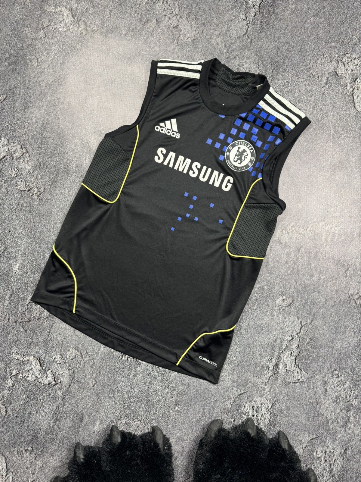 Adidas Adidas Chelsea 2011/12 Training Tank Top Vintage Sportswear Size US S / EU 44-46 / 1 - 1 Thumbnail