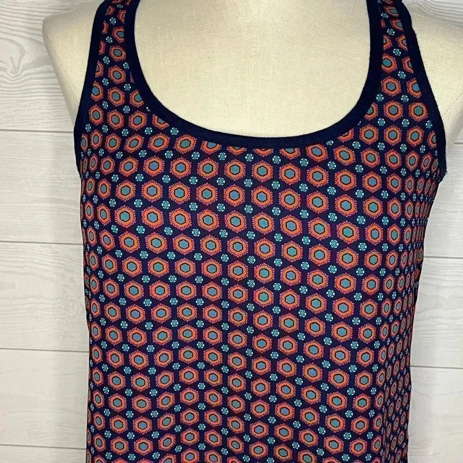 Other Xhilaration racerback geometric tank top Size small Size S / US 4 / IT 40 - 3 Thumbnail