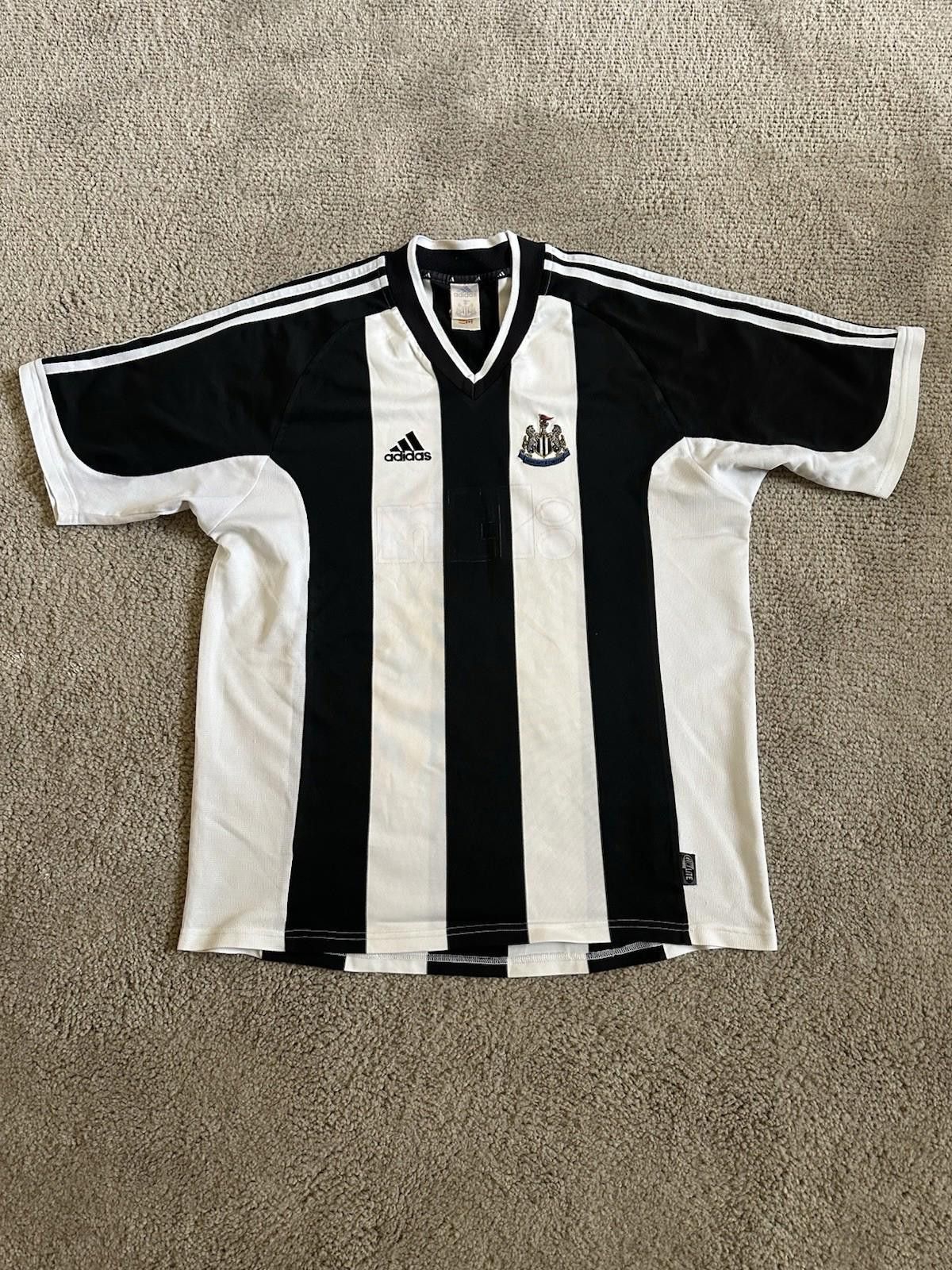 Adidas Newcastle 2001/2002 Home Football Shirt Soccer Jersey Sz XL Size US XL / EU 56 / 4 - 1 Thumbnail