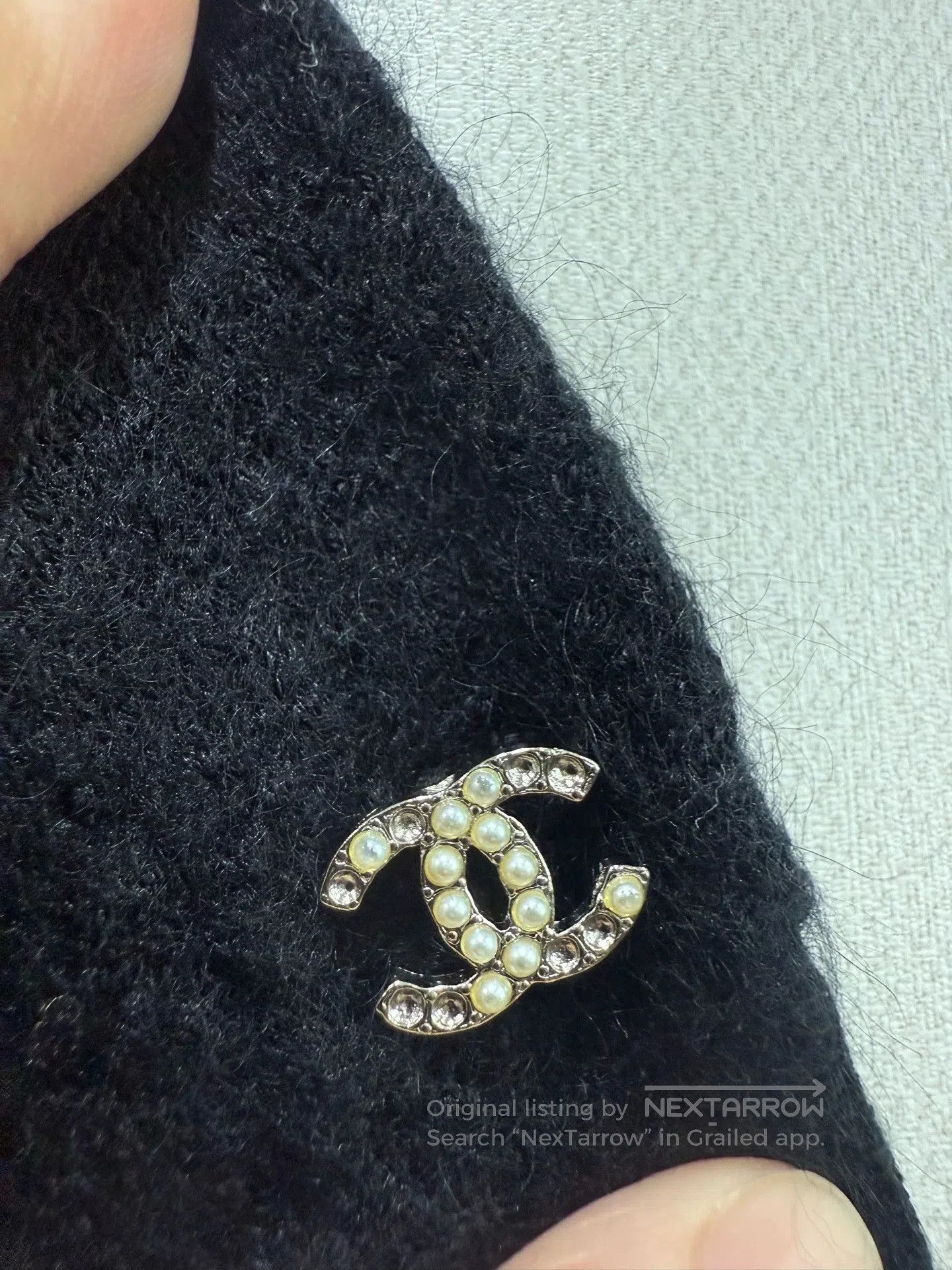 Chanel chanel pearl short sleeve sweater size 36. Size US S / EU 44-46 / 1 - 2 Thumbnail