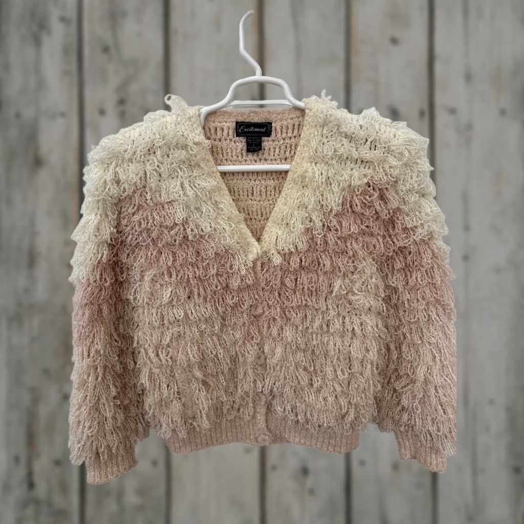 Vintage VINTAGE Excitment Cardigan Sweater Jacket Womens Large Pink Chunky-Knit 70s Bohemian Hippie Fringe Balloon Sleeve Oversized Size M / US 6-8 / IT 42-44 - 1 Thumbnail