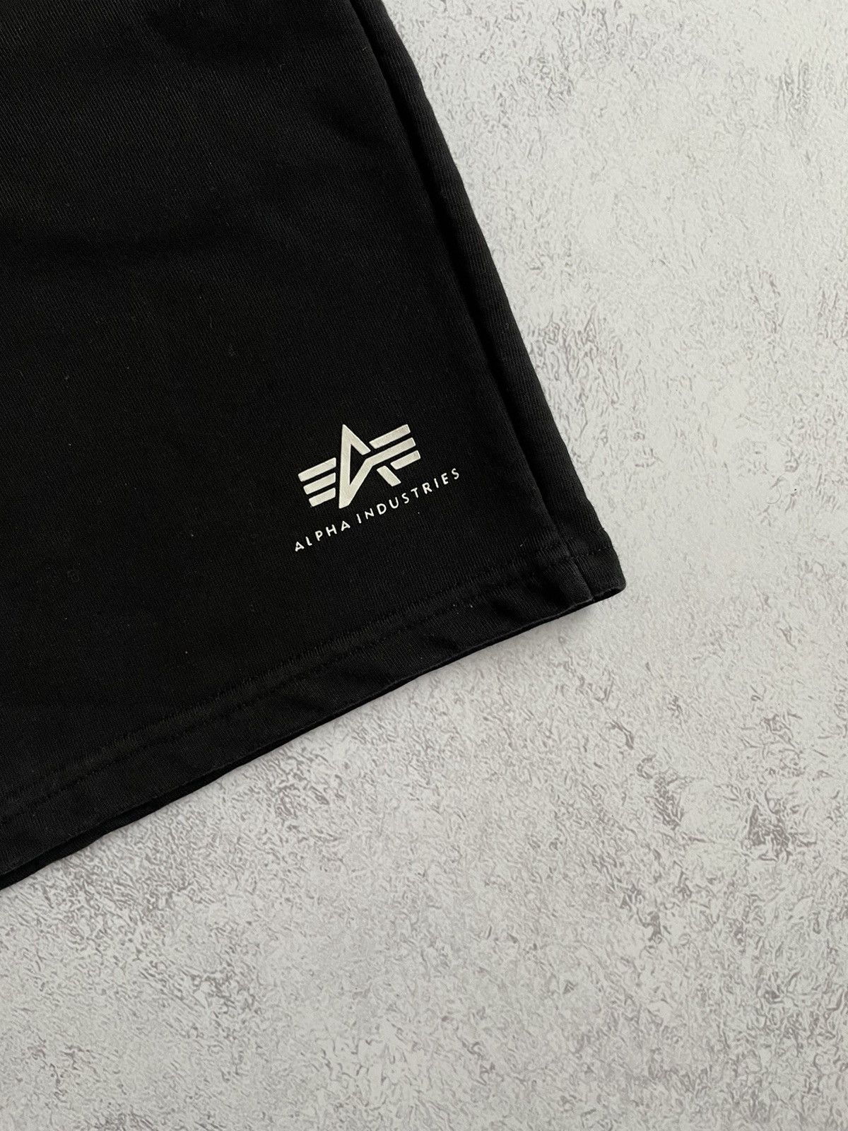 Alpha Industries Vintage Alpha Industries Shorts Combat Black Size US 34 / EU 50 - 3 Thumbnail