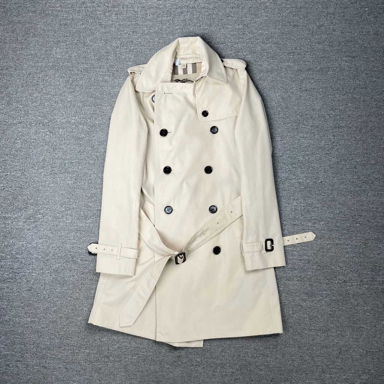 Burberry Burberry Coat us_8 Women Size M / US 6-8 / IT 42-44 - 1 Thumbnail