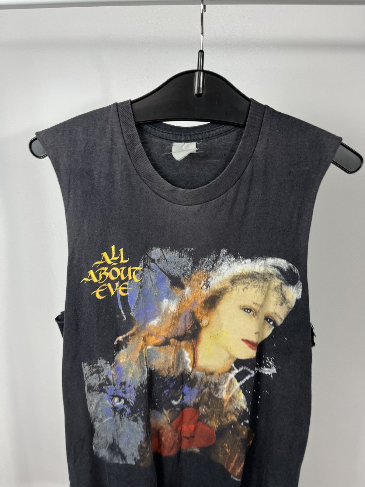 Other Vintage All About Eve 1989 Tour T Shirt Sleeveless Faded Tee Size US S / EU 44-46 / 1 - 3 Thumbnail