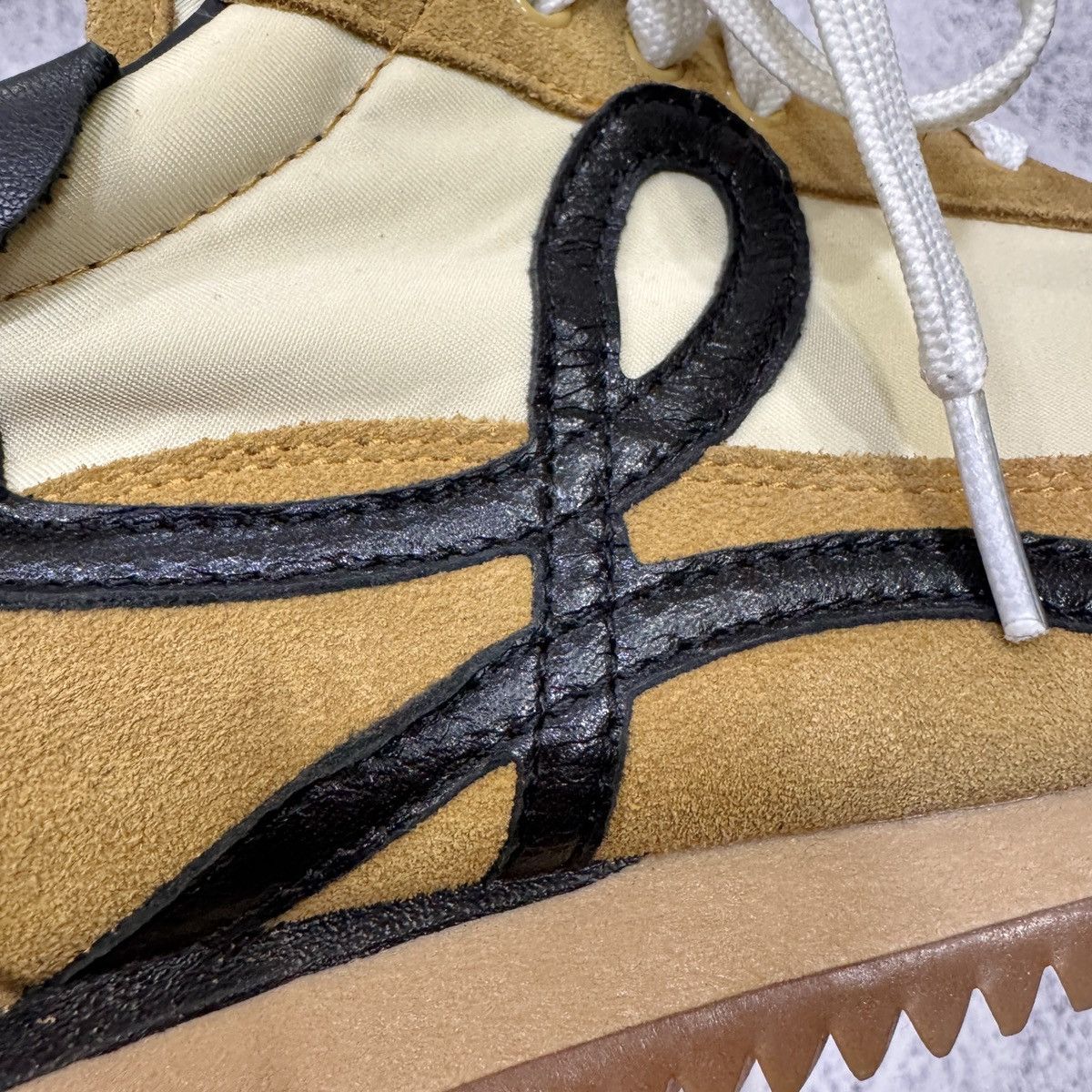 Loewe Loewe Flow Runner Honey Tan Suede Leather Sneakers US10 UK7 Size US 10 / IT 40 - 6 Thumbnail