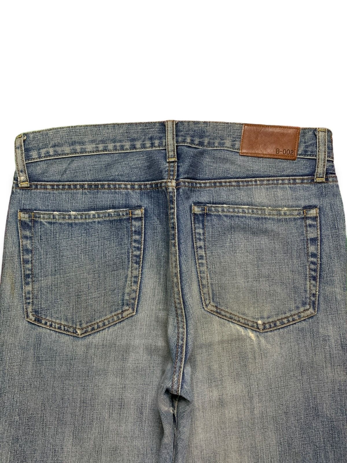 Japanese Brand × Uniqlo Vintage Japanese Uniqlo Blue Wash Distressed Flare Jeans Size US 33 - 8 Thumbnail