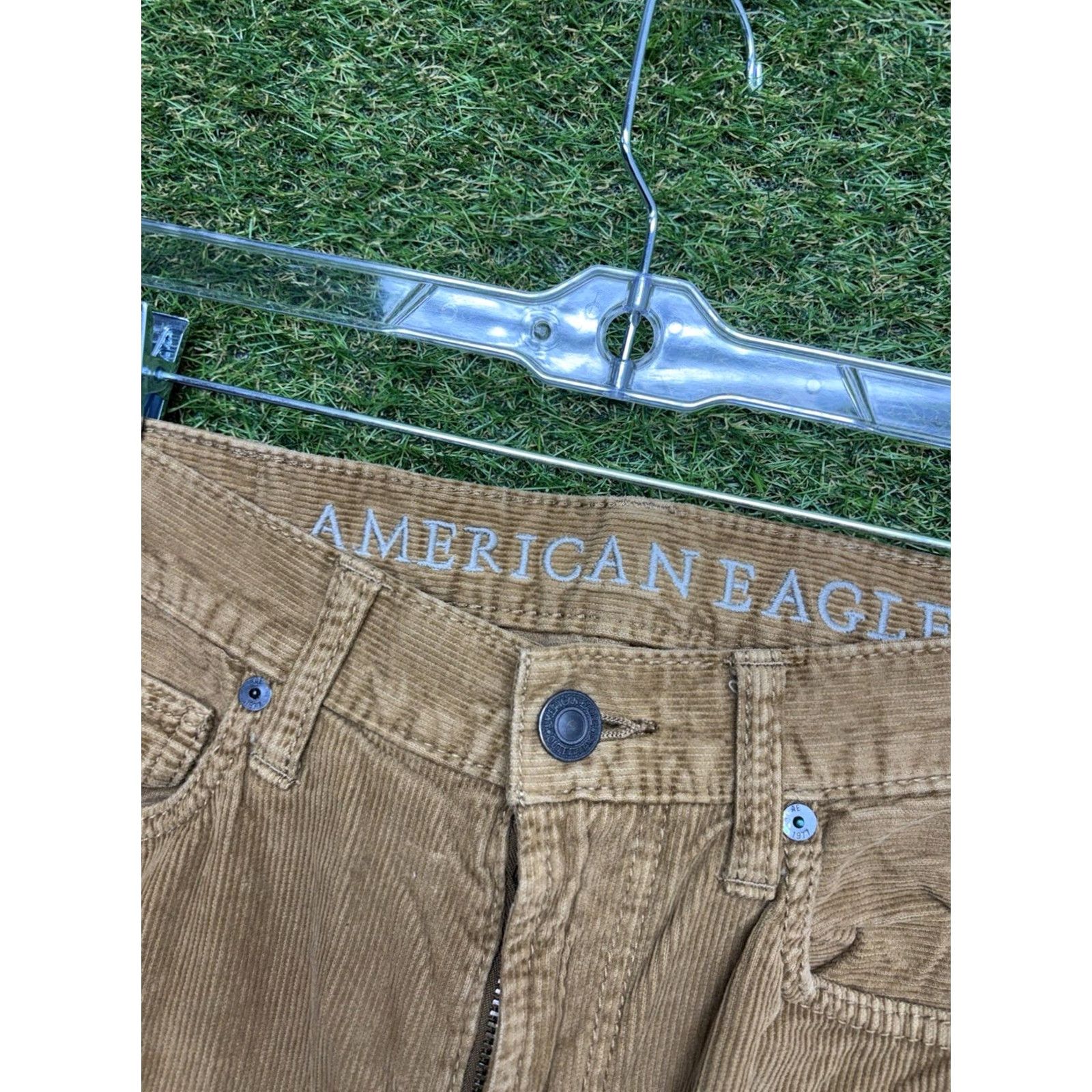 Vintage VINTAGE American Eagle Pants Mens 30x30 Khaki Corduroy Straight Leg Casual Brown Cotton Flat Front Regular Inseam 30 Size US 30 / EU 46 - 6 Thumbnail
