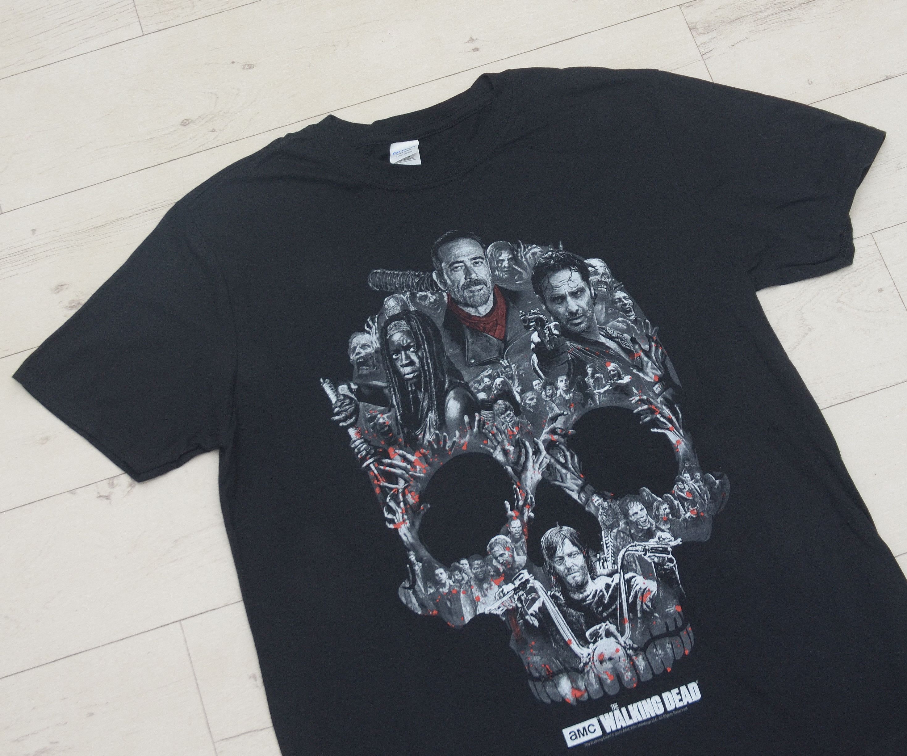 Gildan Official Merch Movie The Walking Dead T-shirt 2016 Skull Size US L / EU 52-54 / 3 - 2 Thumbnail