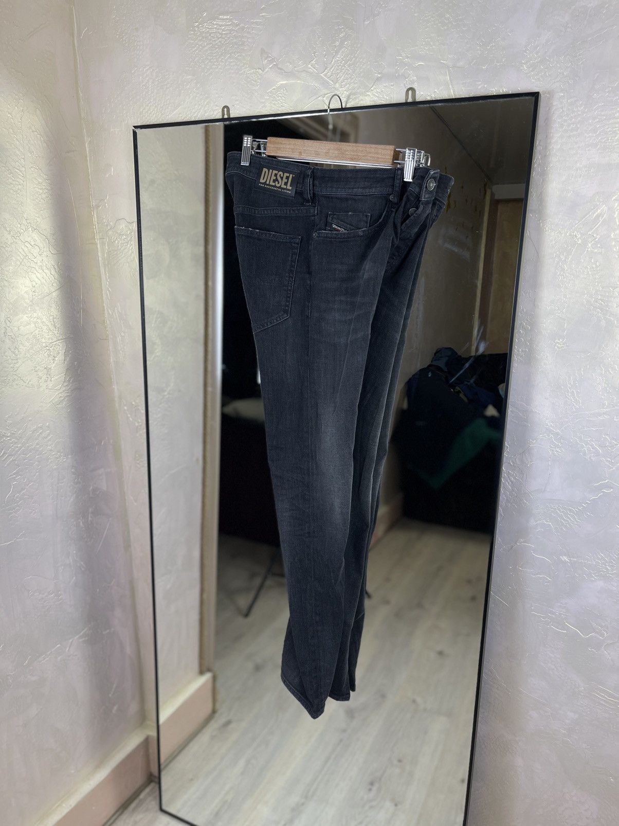 Diesel Diesel Buster 082AS Stretch Regular Slim-Tapered Black Denim Size US 31 - 1 Thumbnail