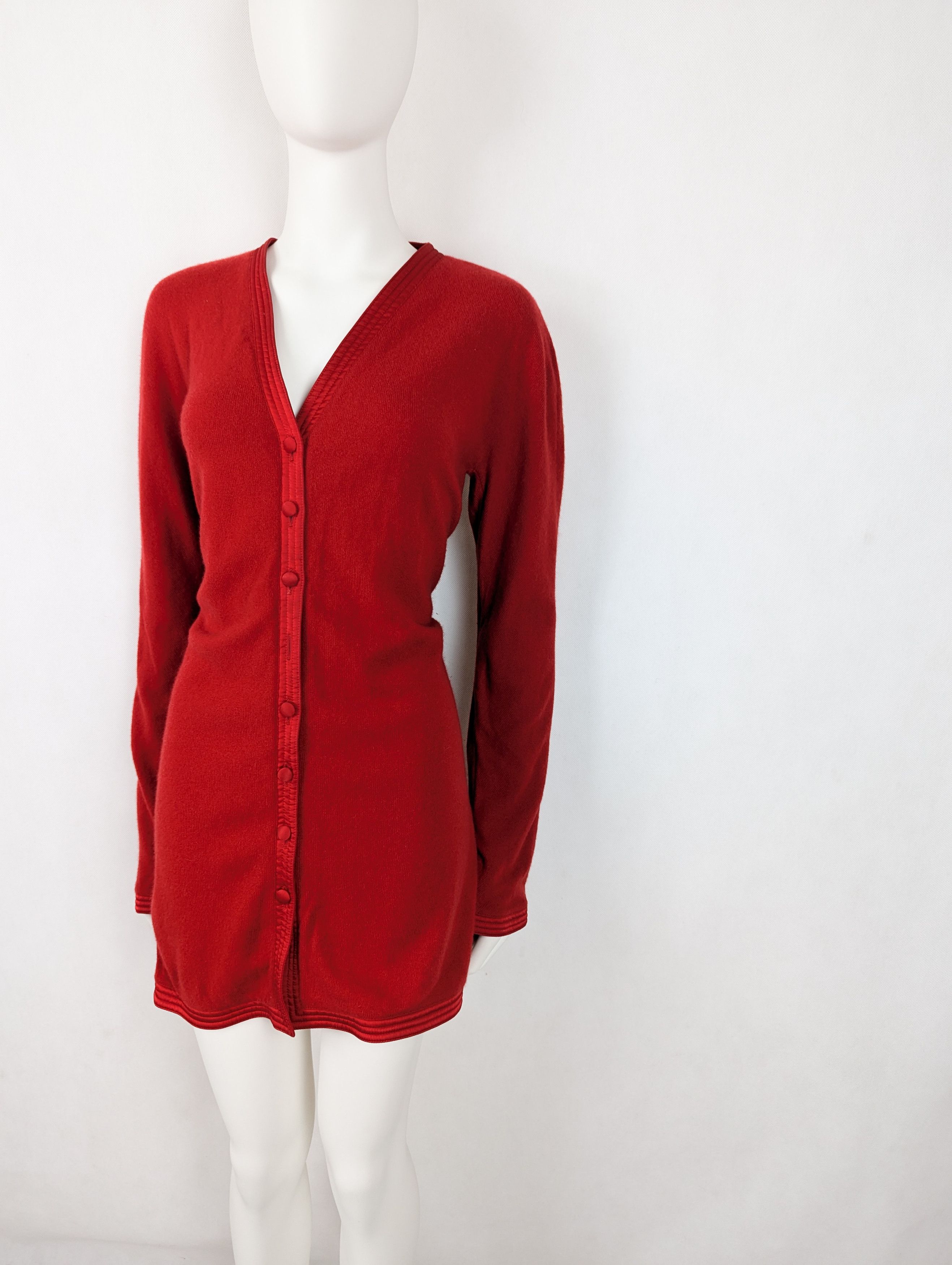 Valentino Valentino red cashmere cardigan Size L / US 10 / IT 46 - 3 Thumbnail