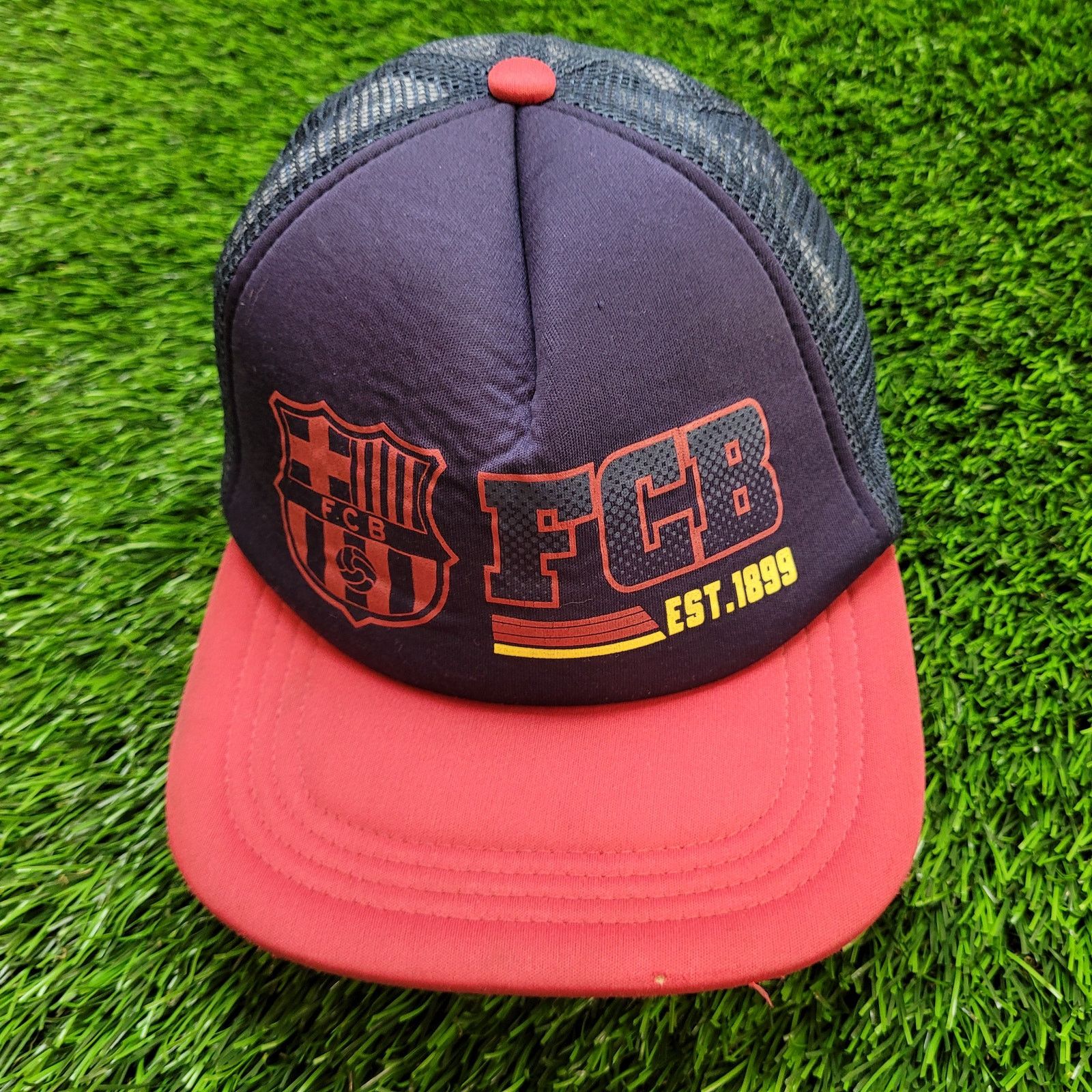Vintage Official FC Barcelona FCB Trucker Hat Snapback Boys Youth Sz Size ONE SIZE - 1 Thumbnail
