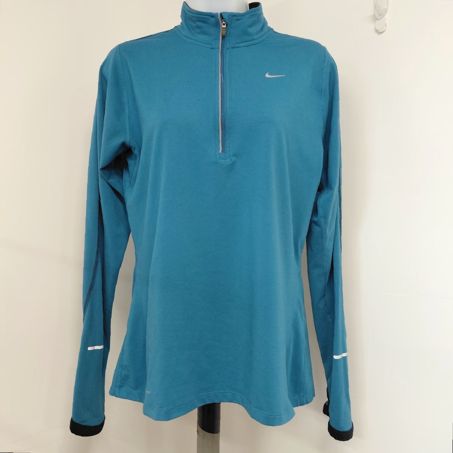 Nike Nike Element Dri-Fit Running Shirt Women's Medium Blue 1/4 Zip Activewear Running Jogging Thumbholes Nike Dri-Fit Element Jacket Mens? Size M / US 6-8 / IT 42-44 - 2 Thumbnail